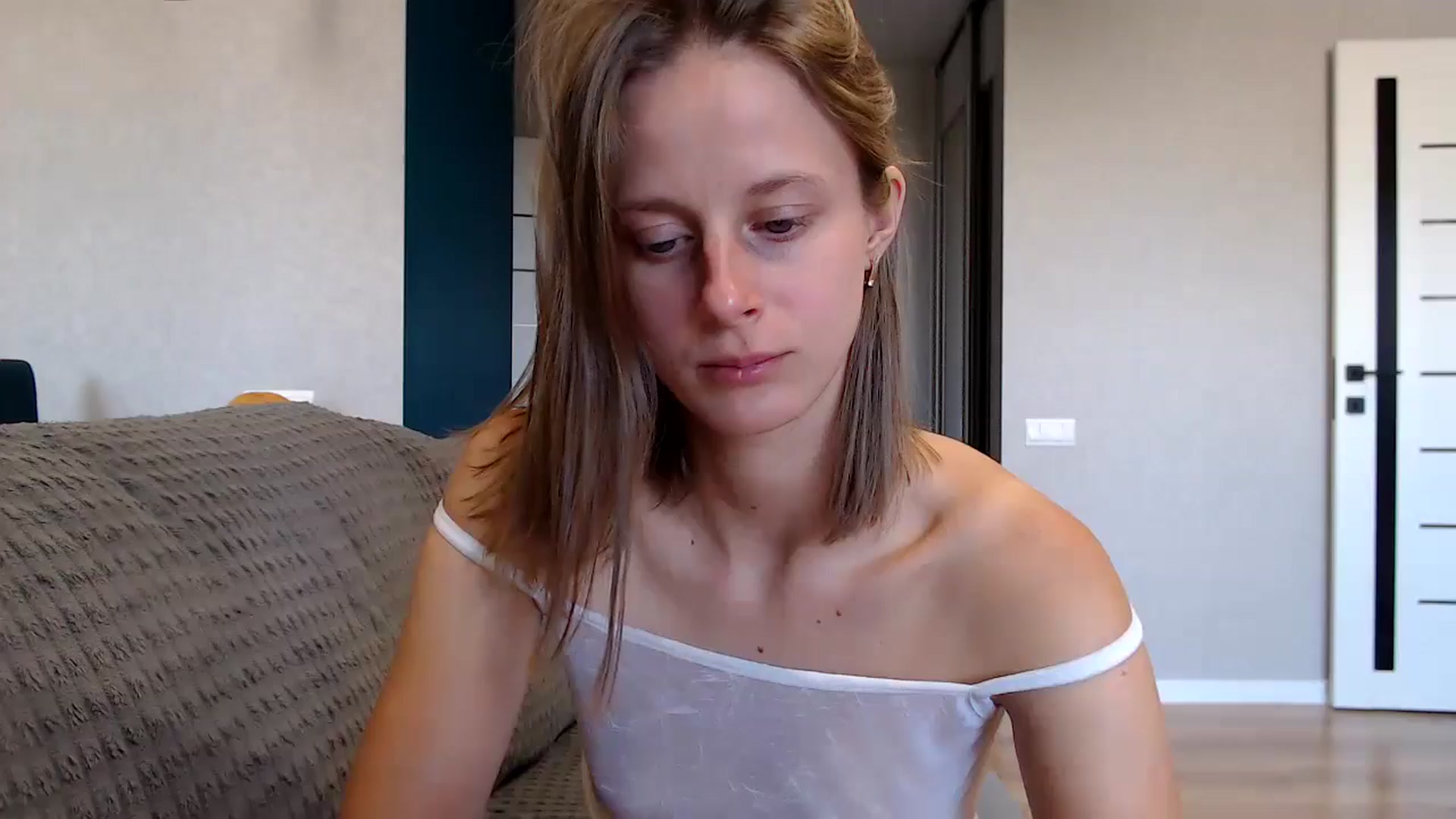 Gallery image thumbnail from mimiMILFal's myfreecams stream on, 08/28/2024, 14:11 image 4 of 20
