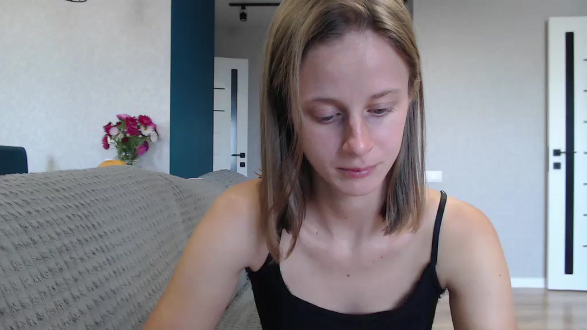 Gallery image thumbnail from mimiMILFal's myfreecams stream on, 08/29/2024, 14:01 image 19 of 20
