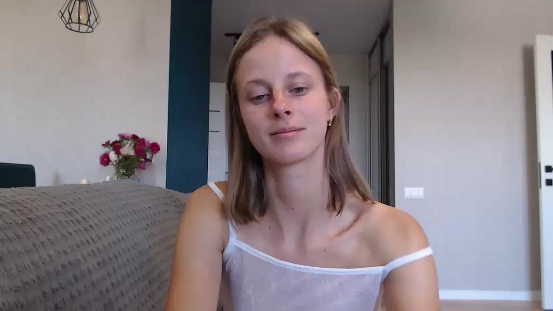 Gallery image thumbnail from mimiMILFal's myfreecams stream on, 08/30/2024, 13:18 image 13 of 20