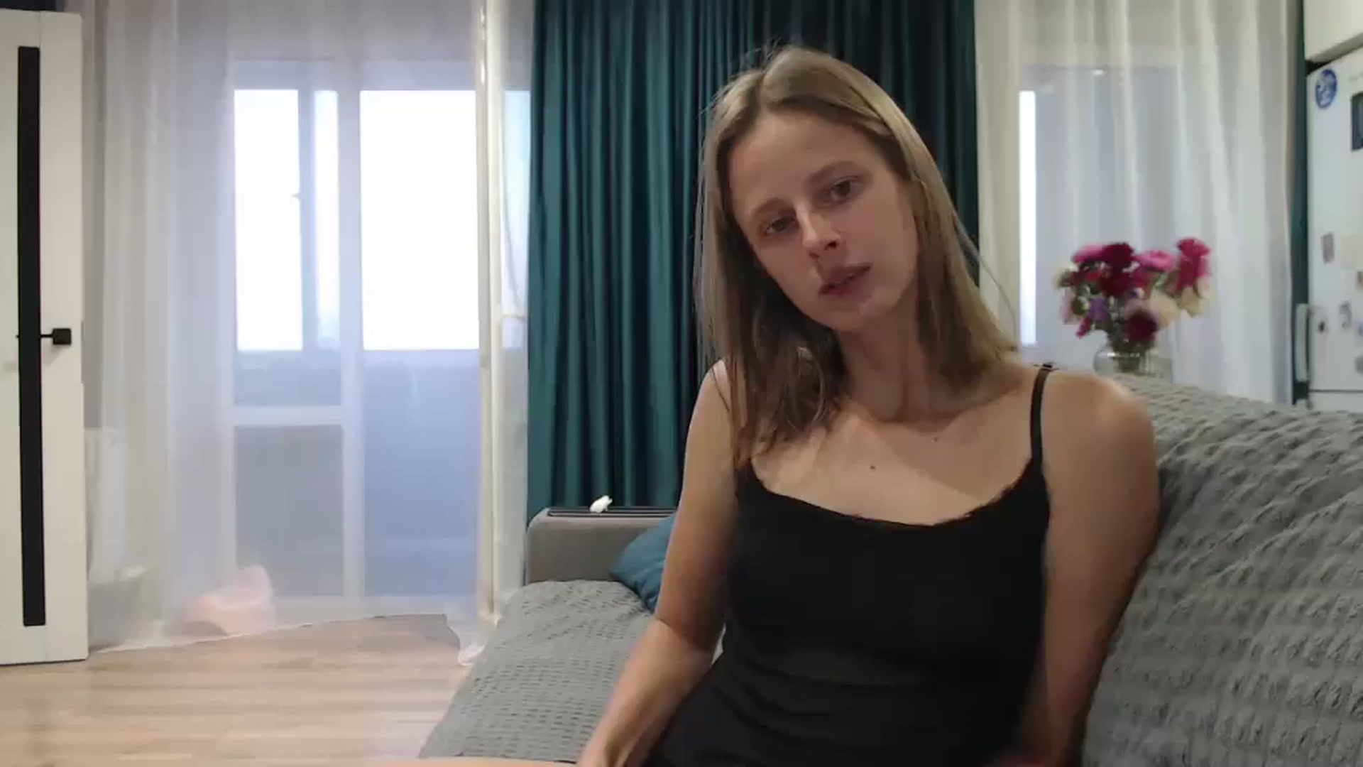 Gallery image thumbnail from mimiMILFal's myfreecams stream on, 08/31/2024, 15:55 image 3 of 20