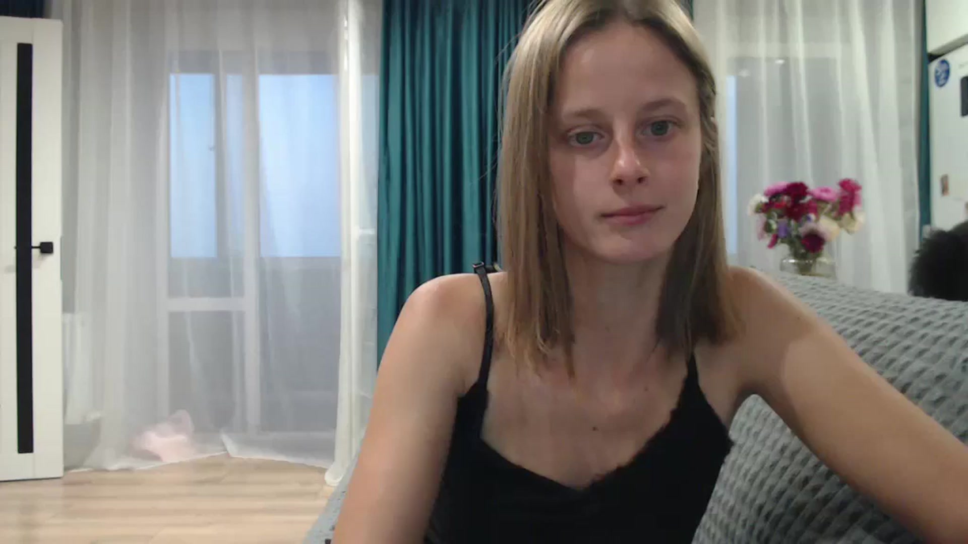 Gallery image thumbnail from mimiMILFal's myfreecams stream on, 08/31/2024, 16:40 image 1 of 20