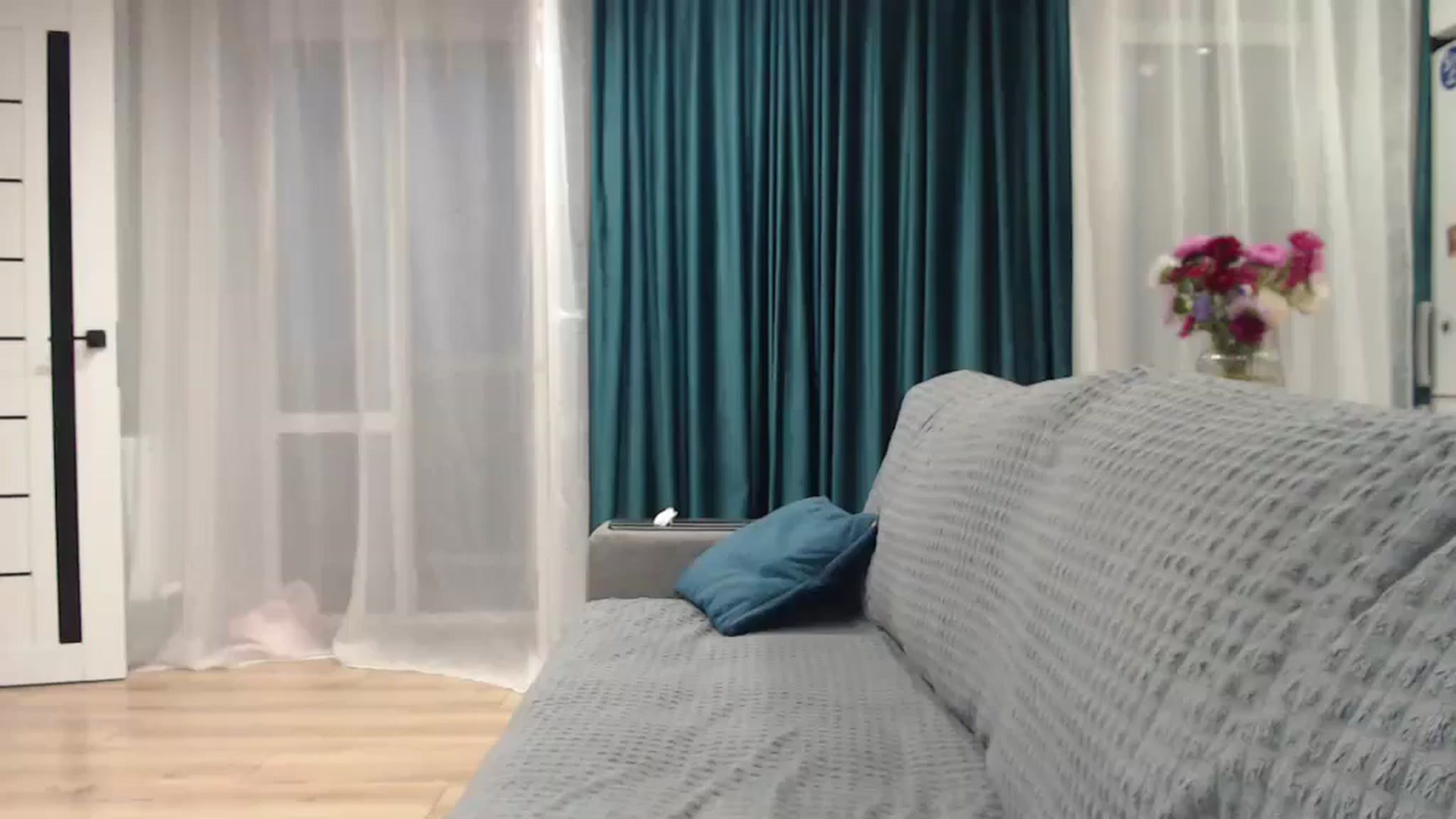 Gallery image thumbnail from mimiMILFal's myfreecams stream on, 08/31/2024, 16:40 image 9 of 20