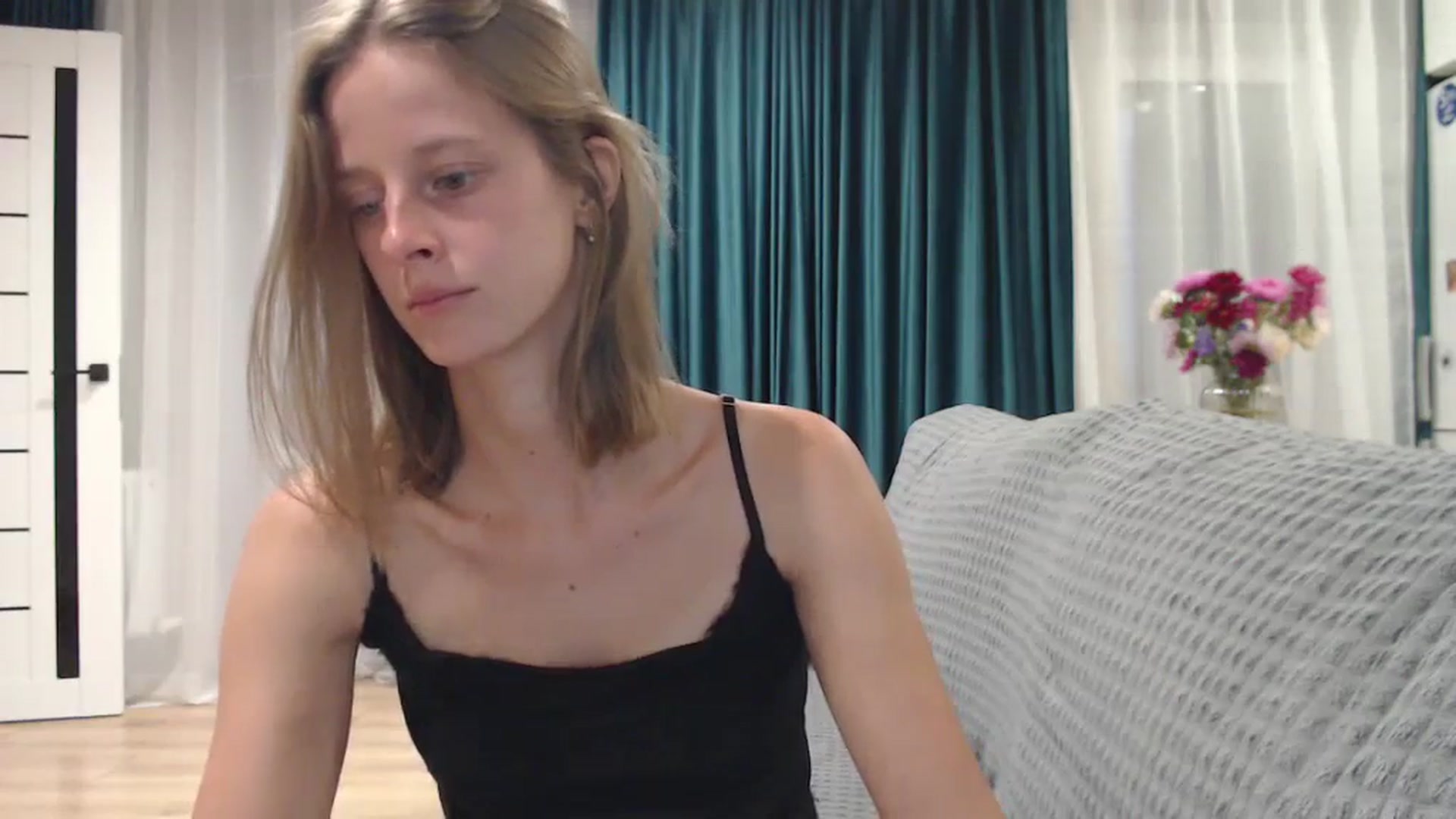 Gallery image thumbnail from mimiMILFal's myfreecams stream on, 08/31/2024, 16:40 image 5 of 20