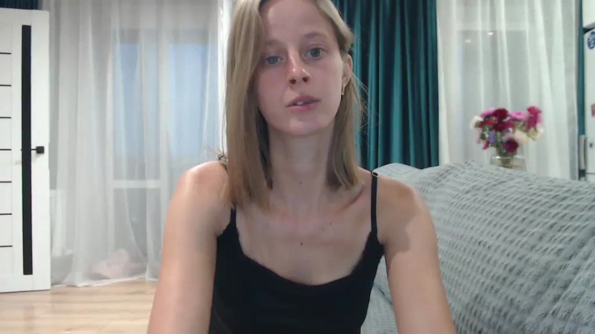 Gallery image thumbnail from mimiMILFal's myfreecams stream on, 08/31/2024, 16:40 image 6 of 20