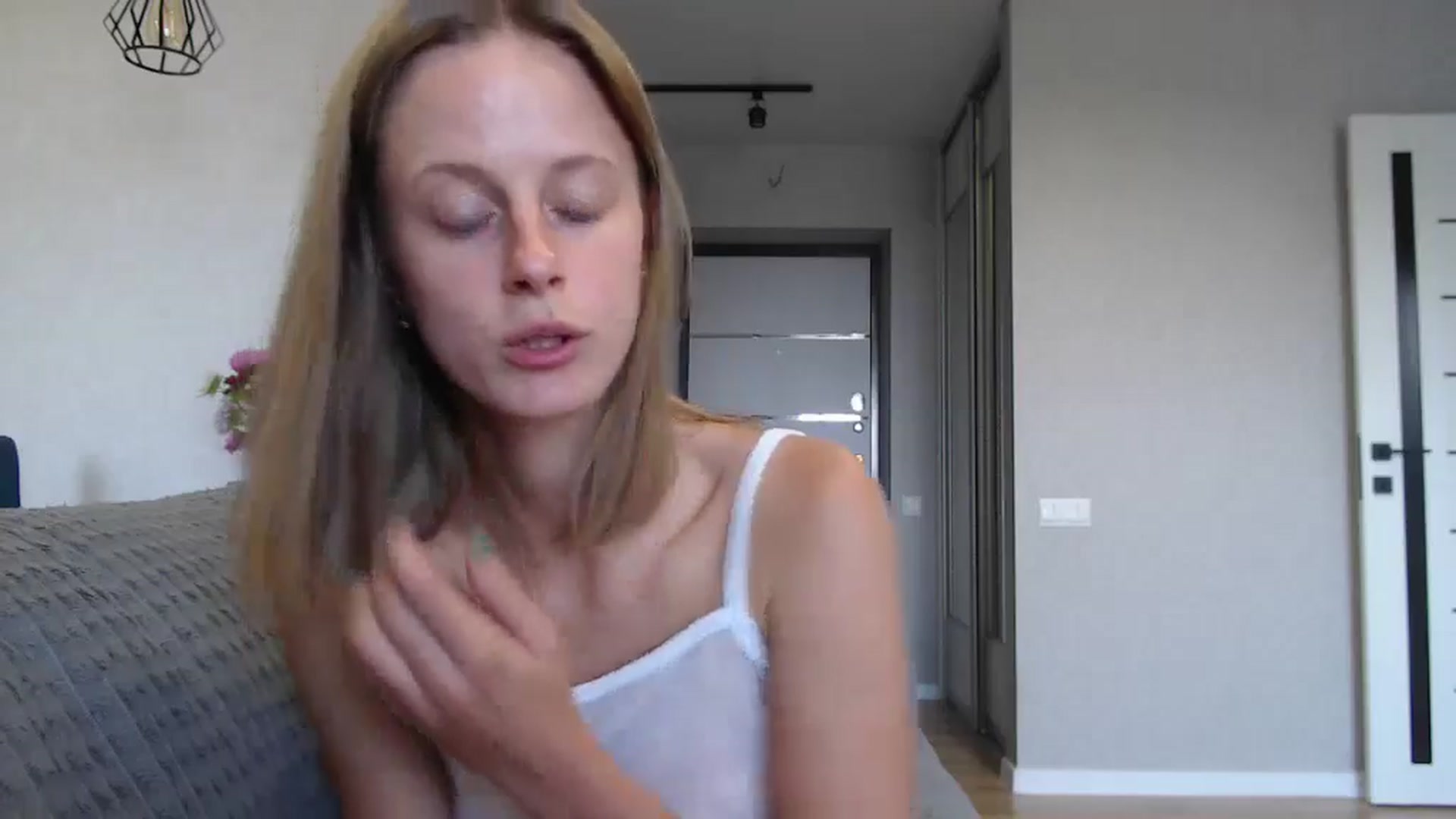 Gallery image thumbnail from mimiMILFal's myfreecams stream on, 09/04/2024, 09:11 image 9 of 20