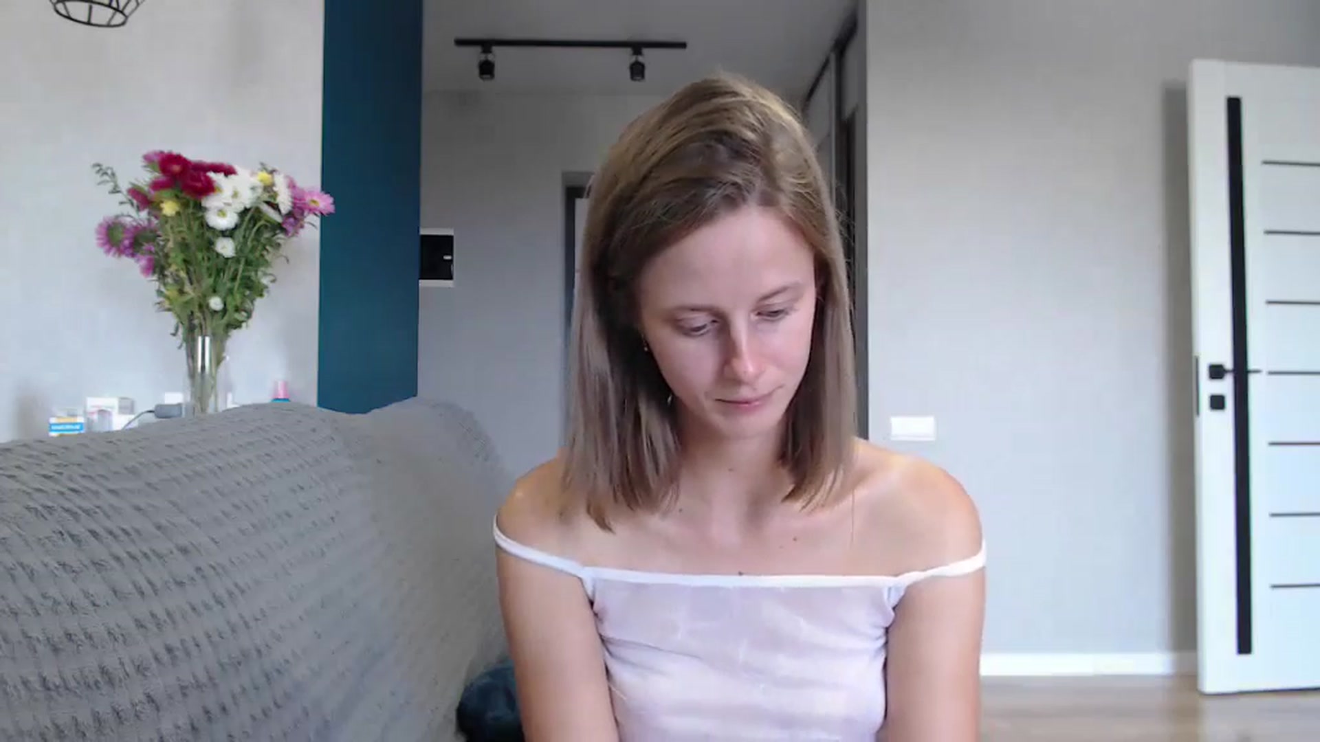 Gallery image thumbnail from mimiMILFal's myfreecams stream on, 09/12/2024, 13:10 image 16 of 20