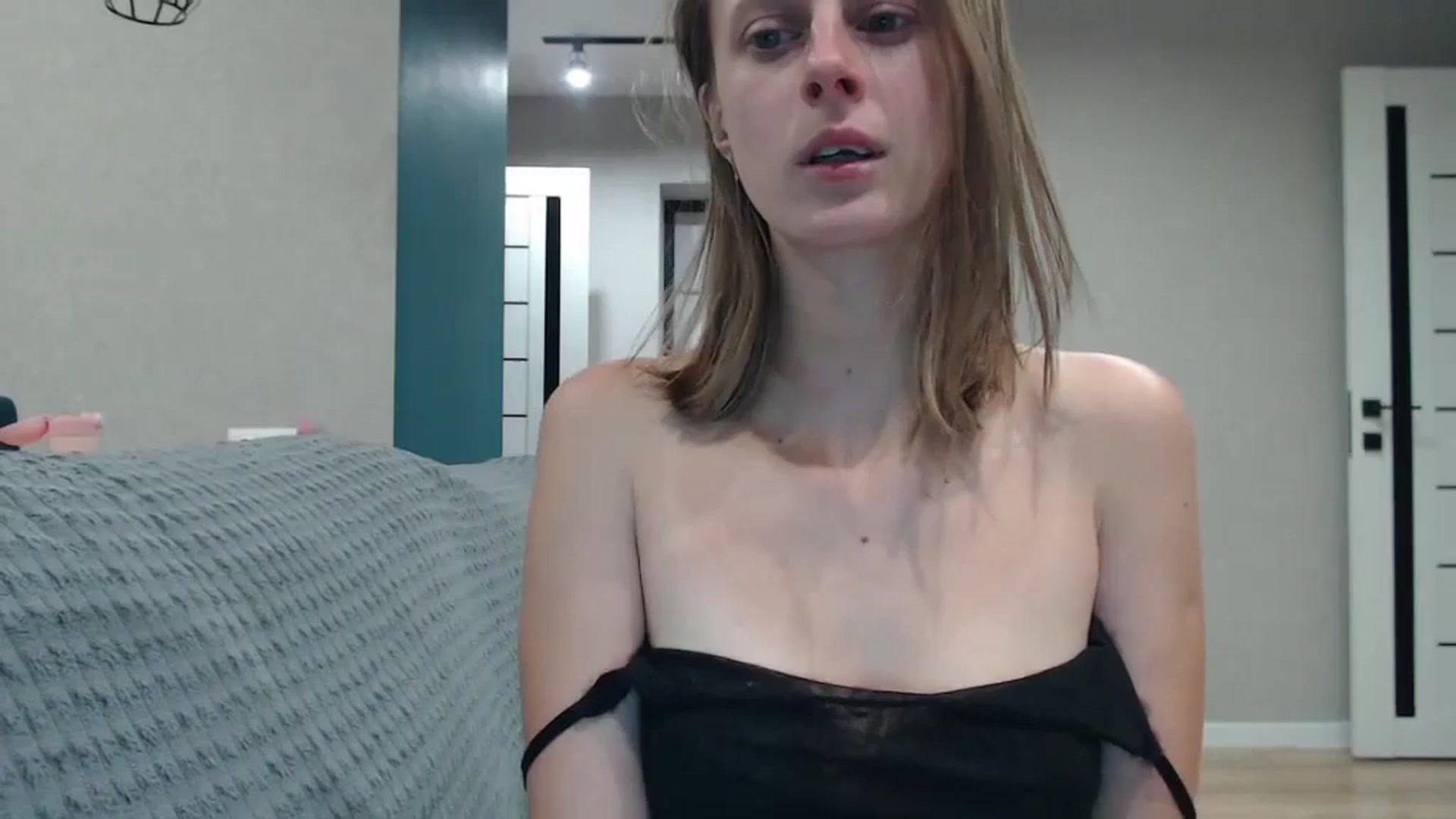 Gallery image thumbnail from mimiMILFal's myfreecams stream on, 10/01/2024, 15:26 image 5 of 20