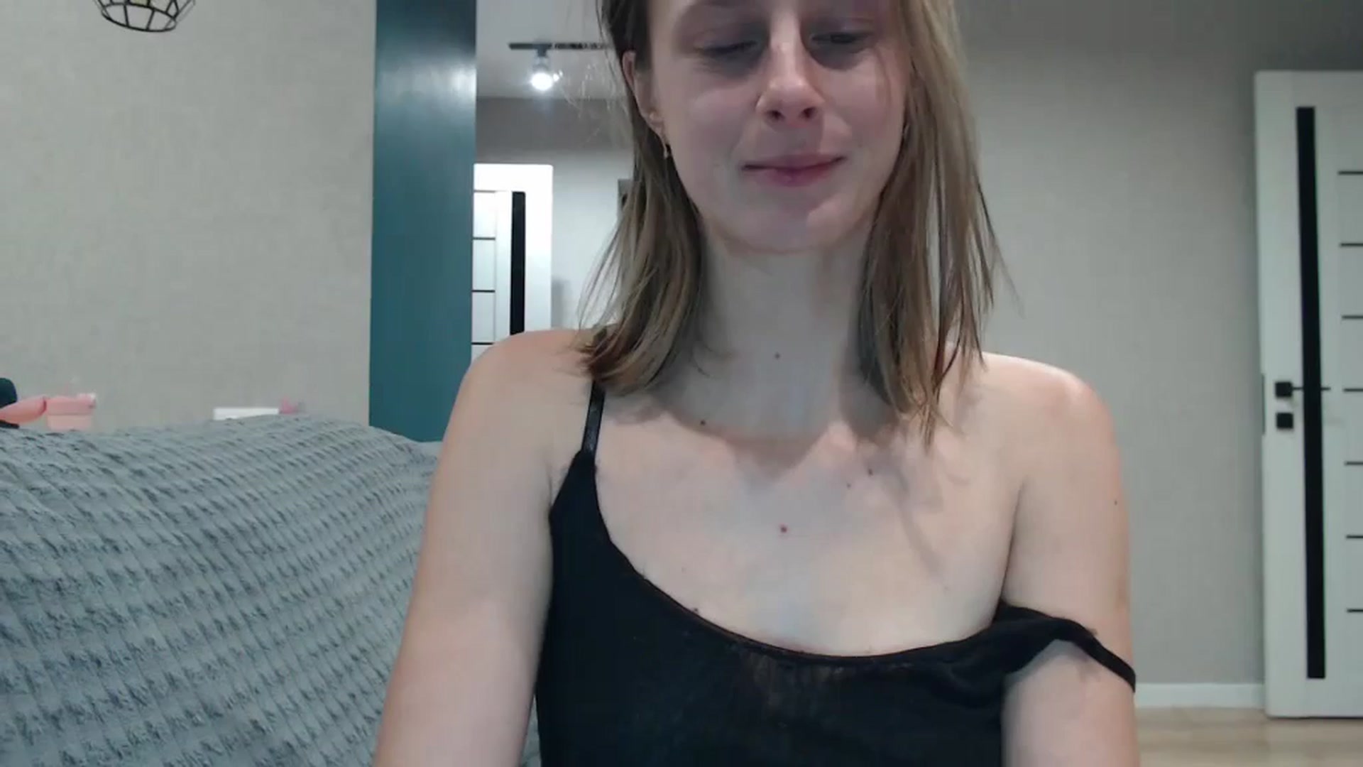 Gallery image thumbnail from mimiMILFal's myfreecams stream on, 10/01/2024, 15:26 image 4 of 20