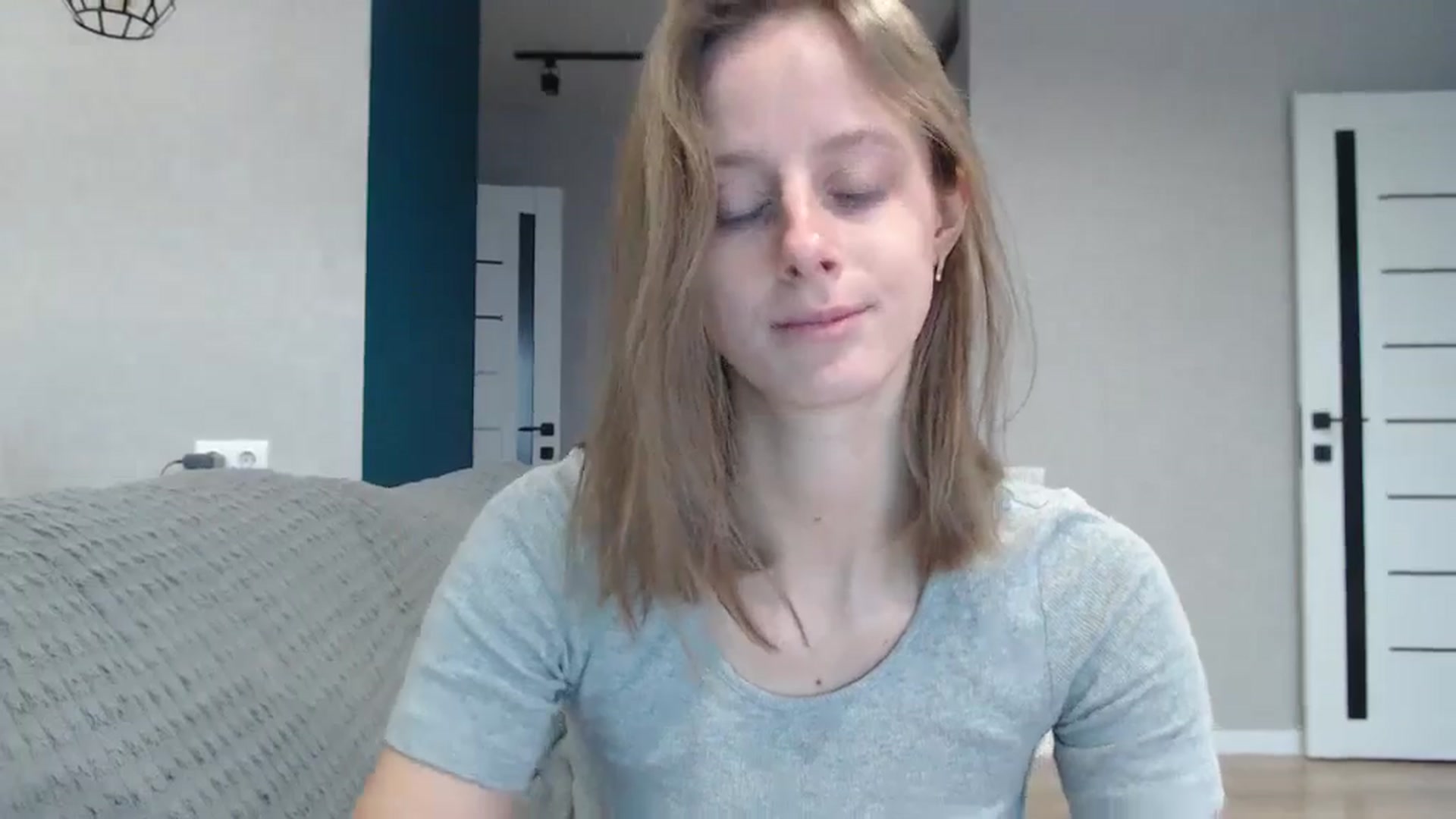 Gallery image thumbnail from mimiMILFal's myfreecams stream on, 10/18/2024, 06:36 image 13 of 20