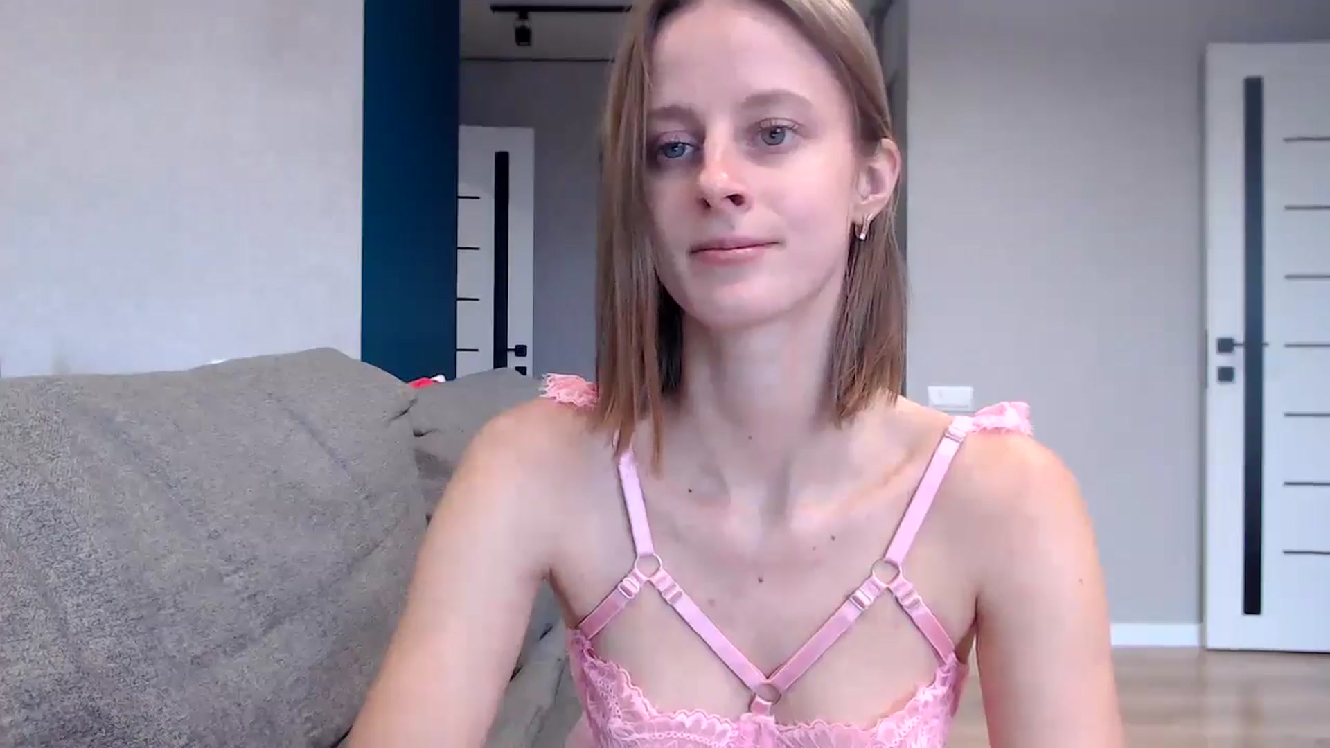 Gallery image thumbnail from mimiMILFal's myfreecams stream on, 11/22/2024, 08:51 image 17 of 20