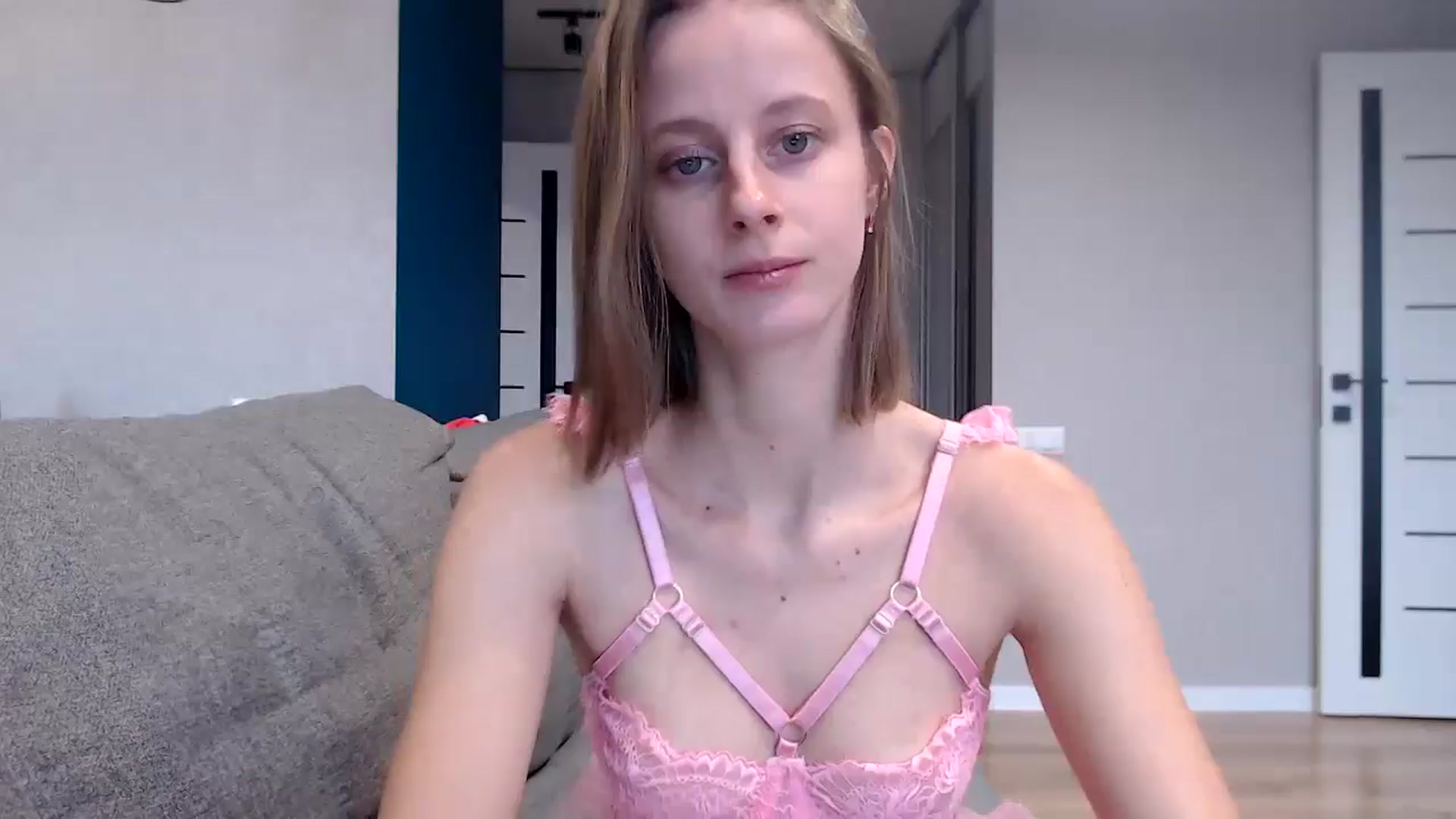Gallery image thumbnail from mimiMILFal's myfreecams stream on, 11/22/2024, 08:51 image 1 of 20
