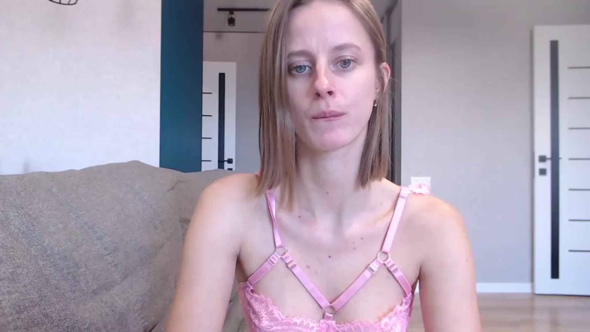 Gallery image thumbnail from mimiMILFal's myfreecams stream on, 11/22/2024, 09:40 image 6 of 20
