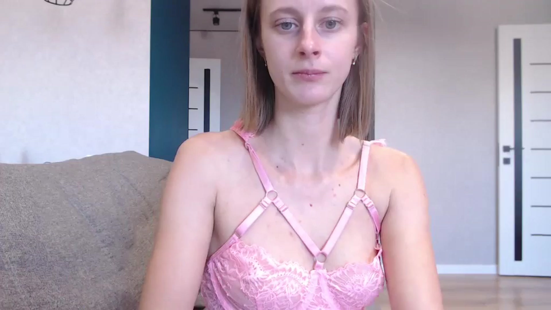 Gallery image thumbnail from mimiMILFal's myfreecams stream on, 11/22/2024, 09:40 image 15 of 20