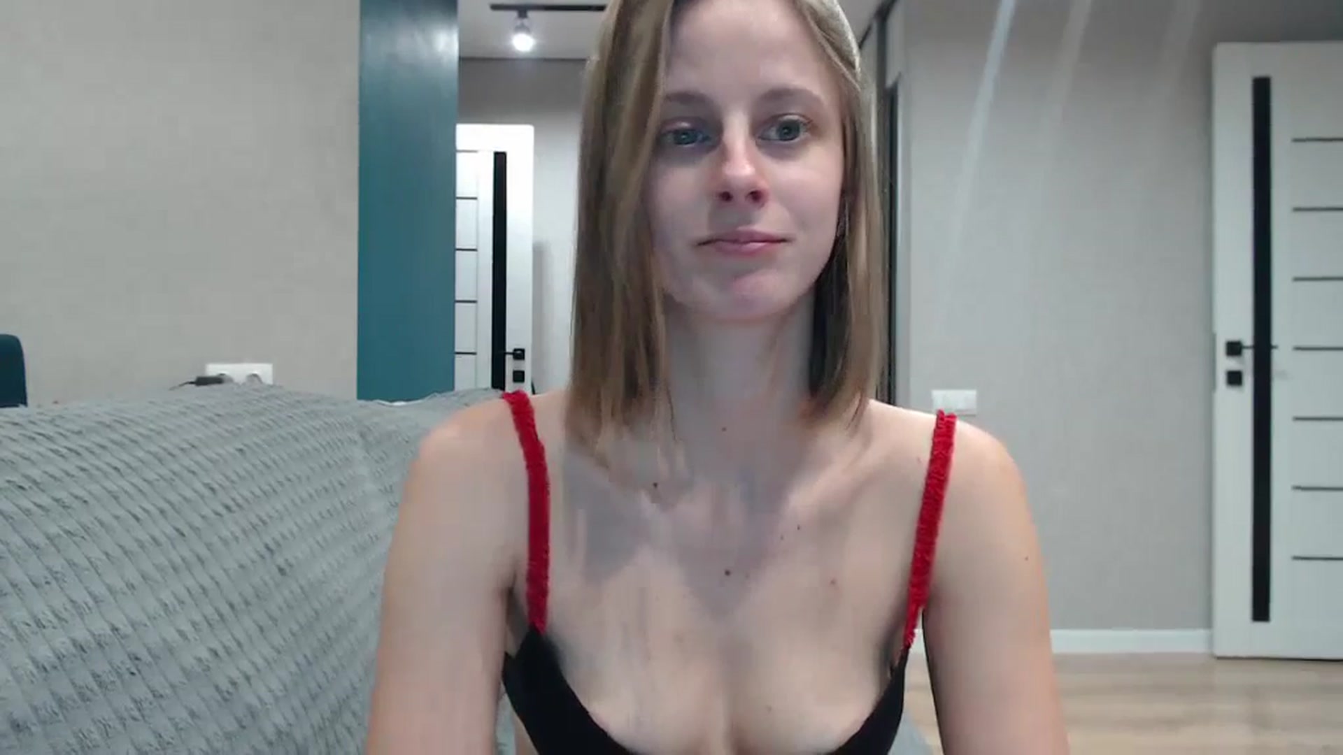 Gallery image thumbnail from mimiMILFal's myfreecams stream on, 12/04/2024, 12:17 image 17 of 20