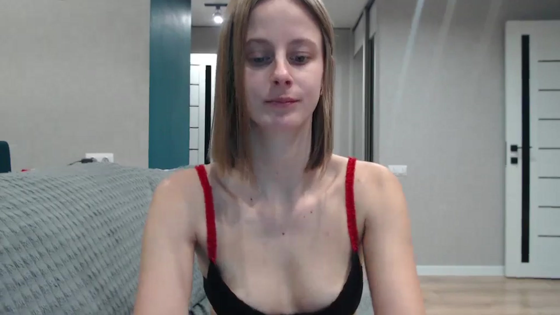 Gallery image thumbnail from mimiMILFal's myfreecams stream on, 12/04/2024, 12:17 image 4 of 20