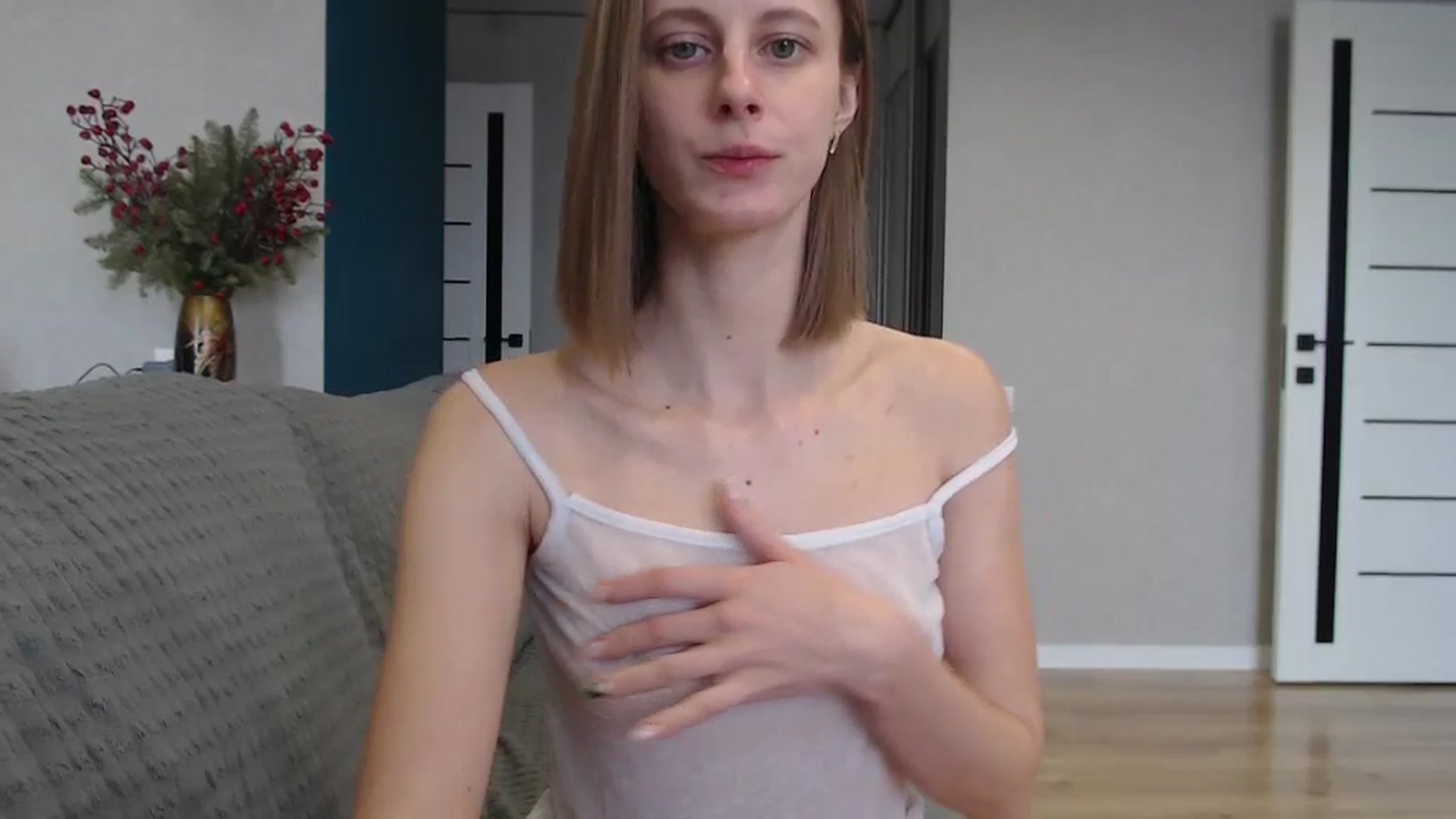 Gallery image thumbnail from mimiMILFal's myfreecams stream on, 12/18/2024, 08:33 image 5 of 20