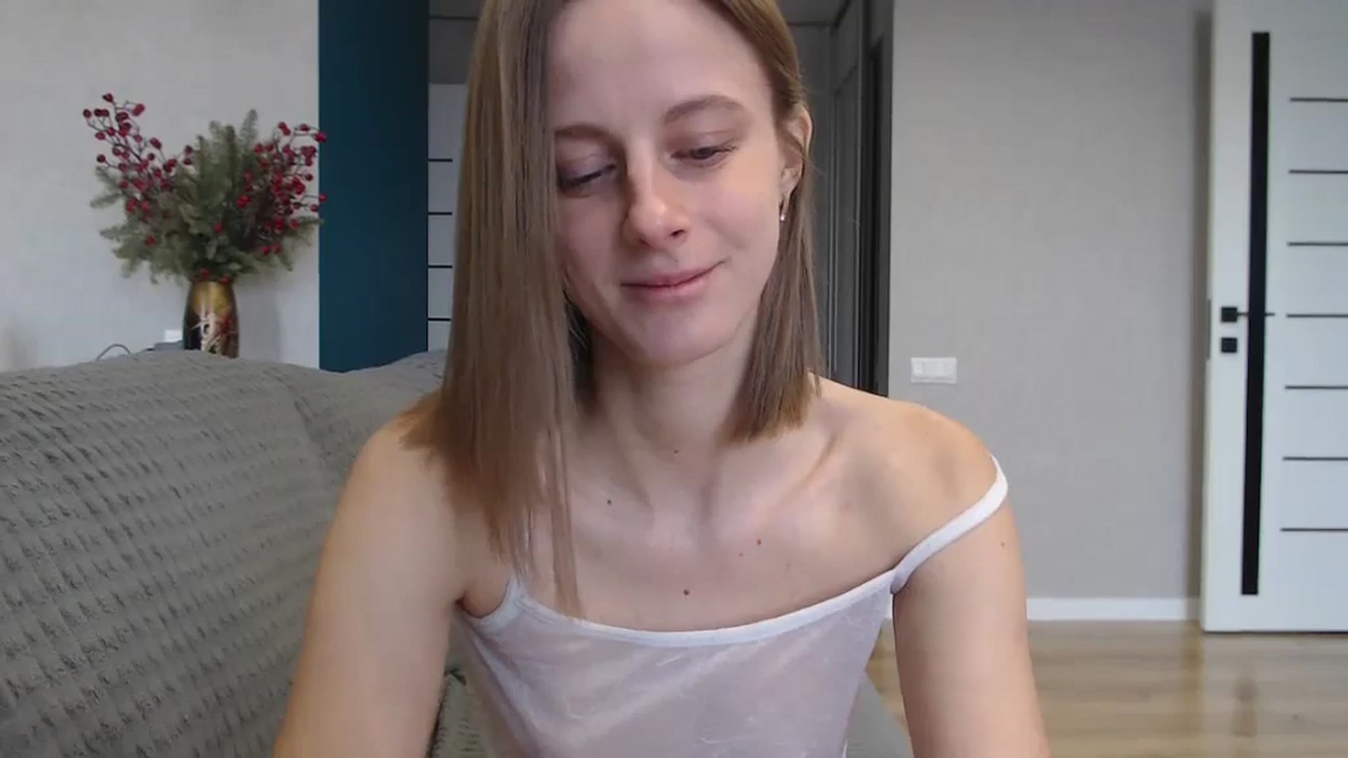 Gallery image thumbnail from mimiMILFal's myfreecams stream on, 12/18/2024, 08:33 image 19 of 20