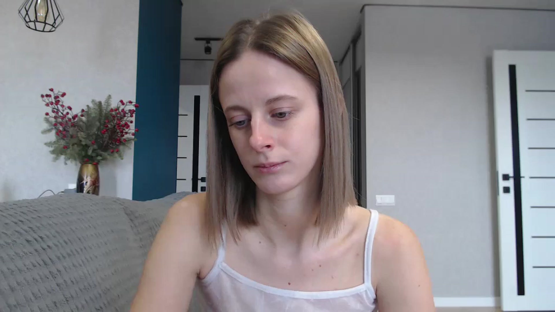Gallery image thumbnail from mimiMILFal's myfreecams stream on, 12/18/2024, 09:03 image 3 of 20