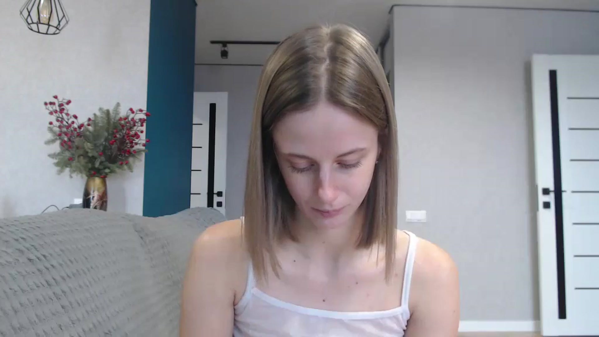 Gallery image thumbnail from mimiMILFal's myfreecams stream on, 12/18/2024, 09:03 image 7 of 20
