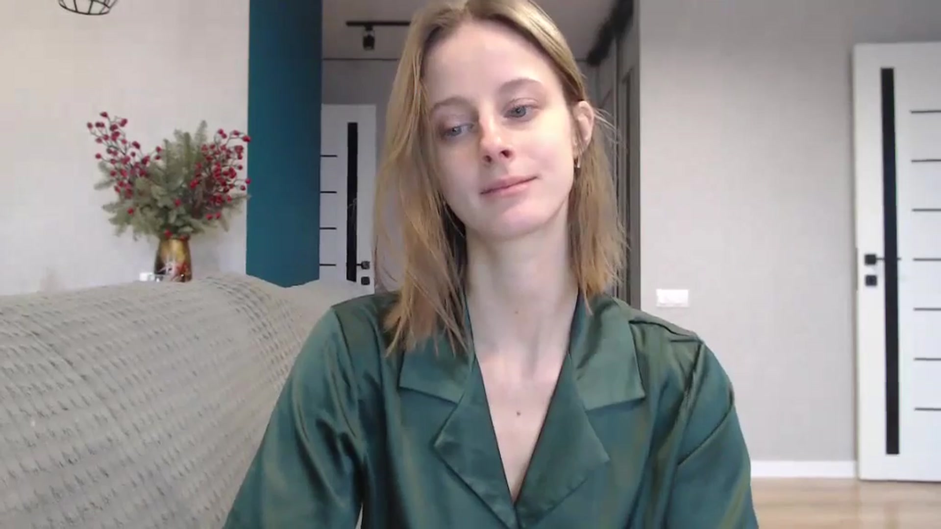 Gallery image thumbnail from mimiMILFal's myfreecams stream on, 12/24/2024, 10:54 image 11 of 20