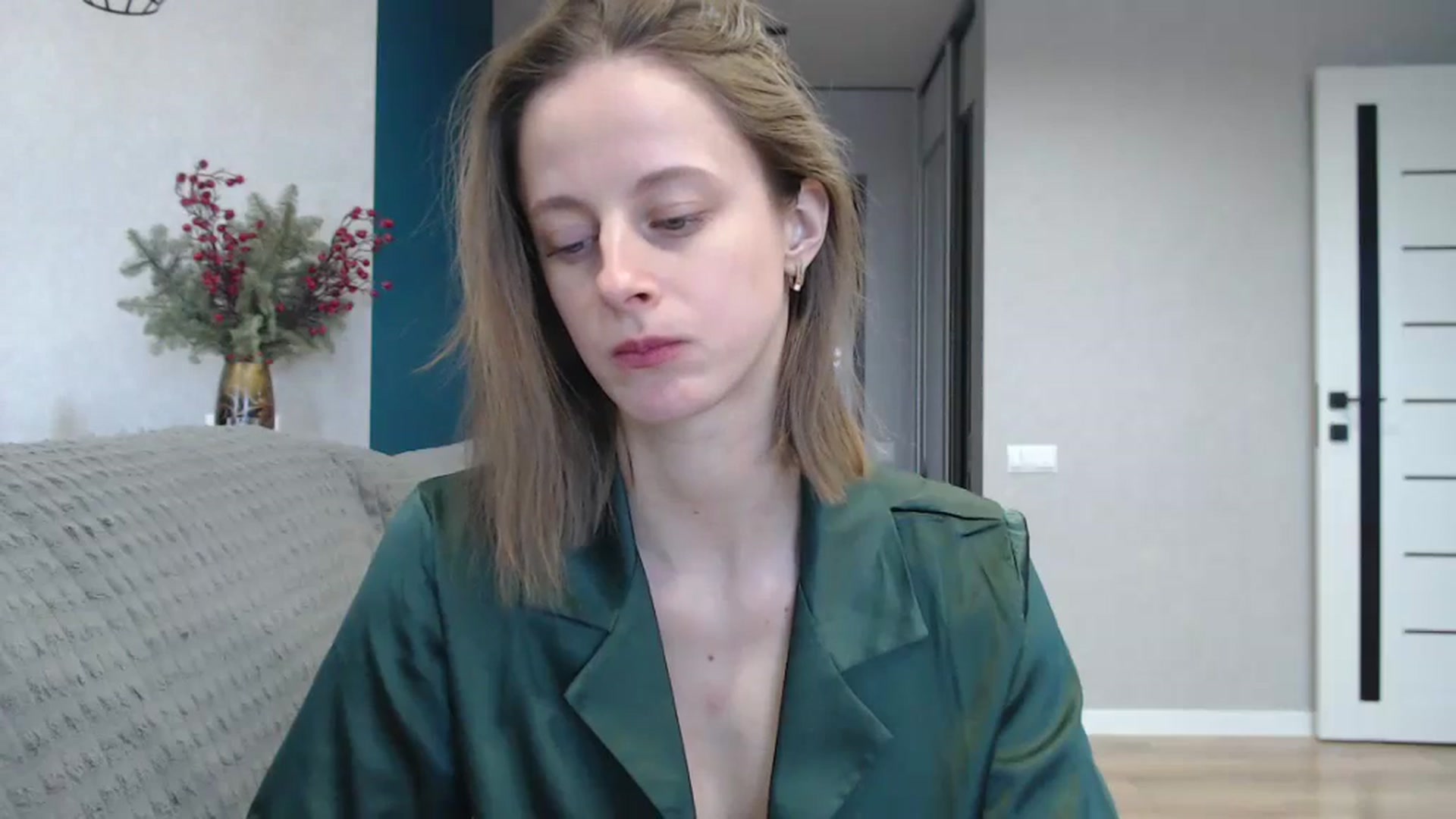 Gallery image thumbnail from mimiMILFal's myfreecams stream on, 12/29/2024, 09:42 image 15 of 20