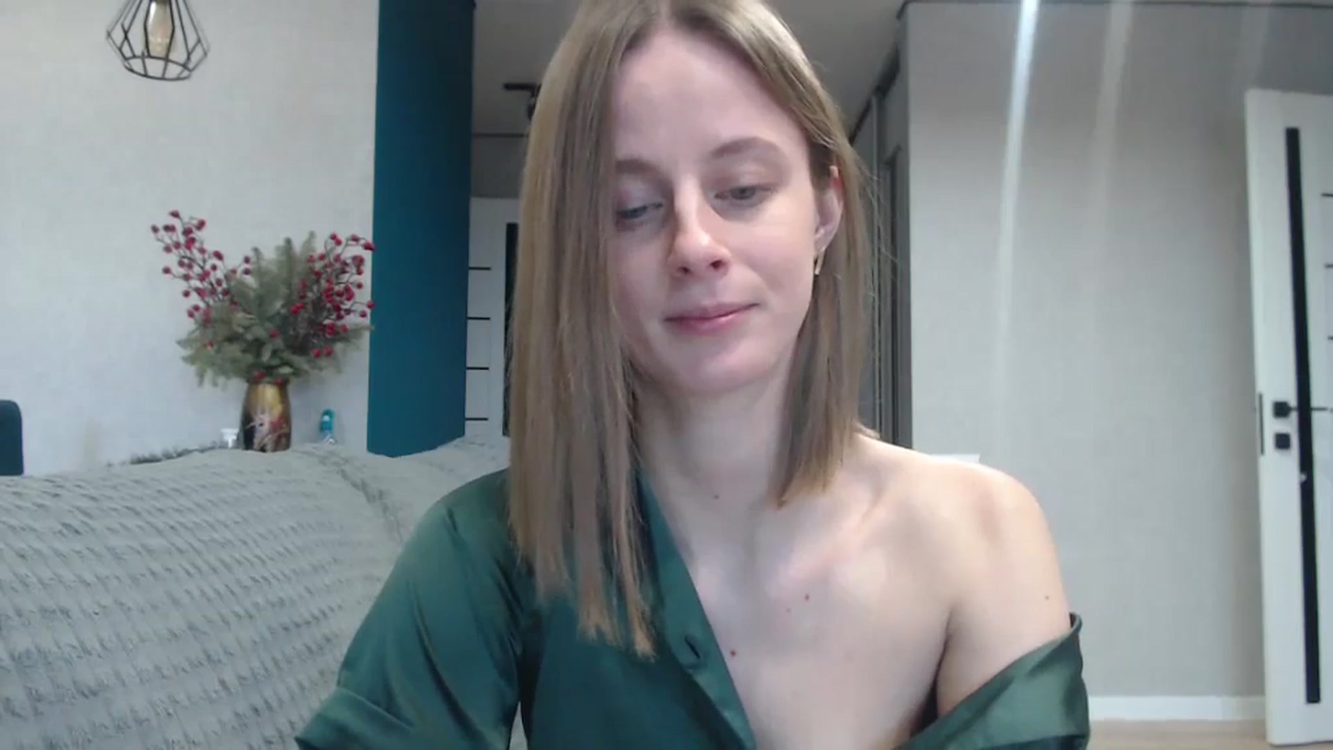 Gallery image thumbnail from mimiMILFal's myfreecams stream on, 01/13/2025, 08:54 image 6 of 20