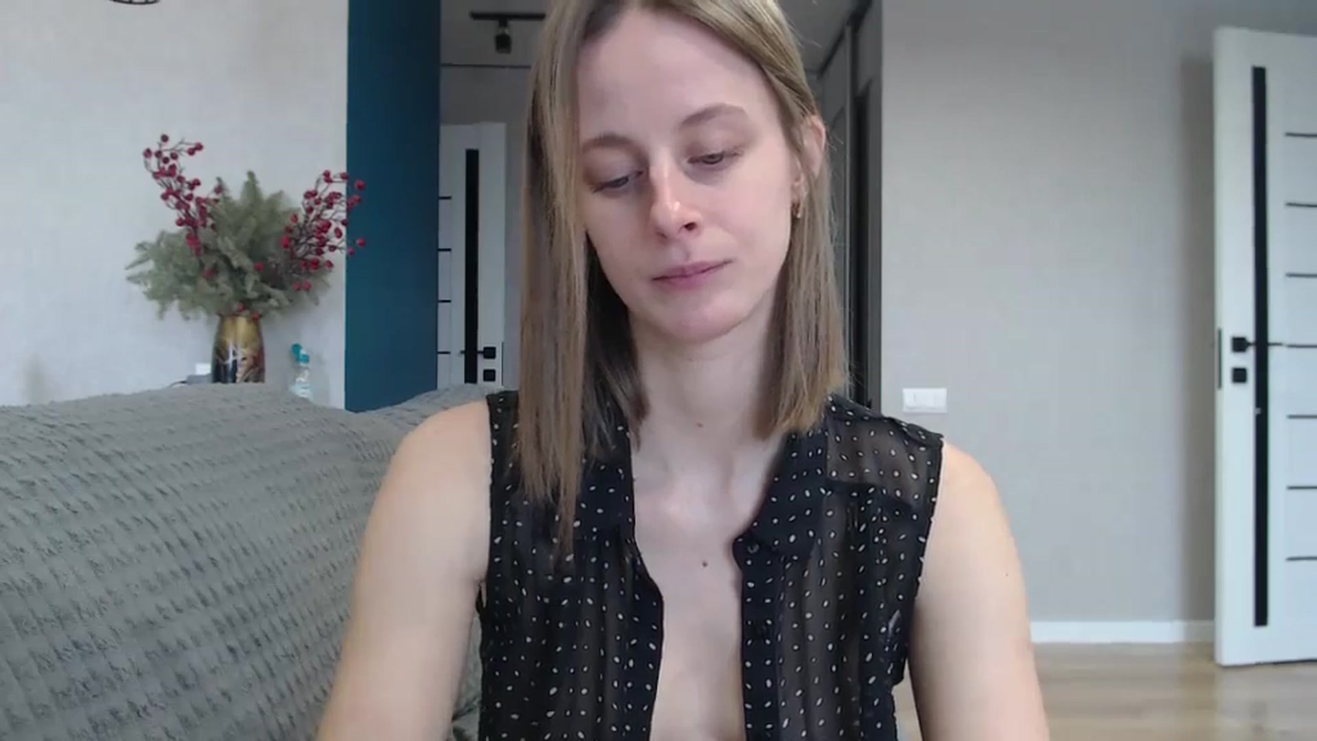 Gallery image thumbnail from mimiMILFal's myfreecams stream on, 01/27/2025, 09:35 image 6 of 20