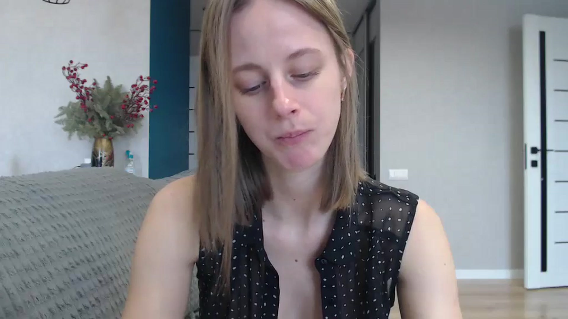 Gallery image thumbnail from mimiMILFal's myfreecams stream on, 01/27/2025, 09:35 image 7 of 20