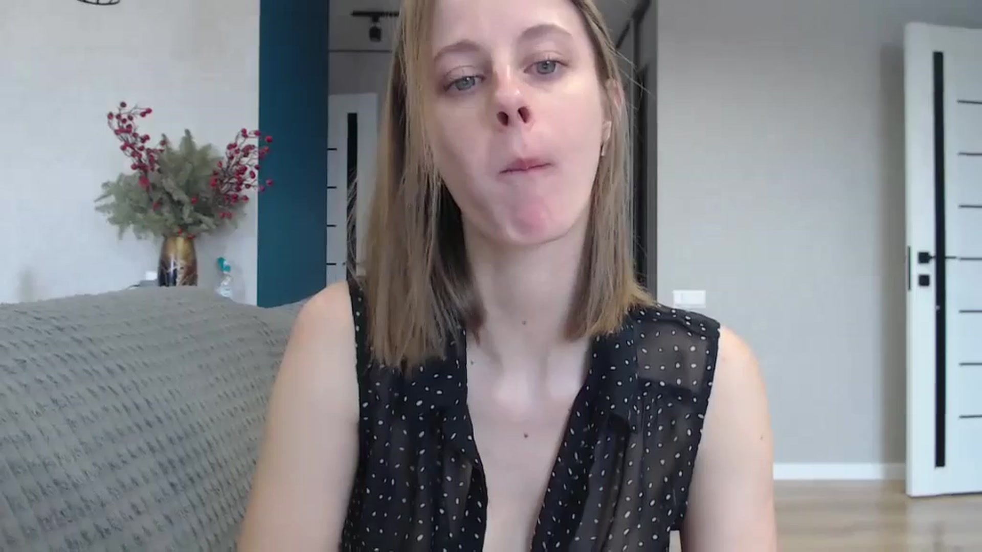 Gallery image thumbnail from mimiMILFal's myfreecams stream on, 01/27/2025, 09:35 image 2 of 20