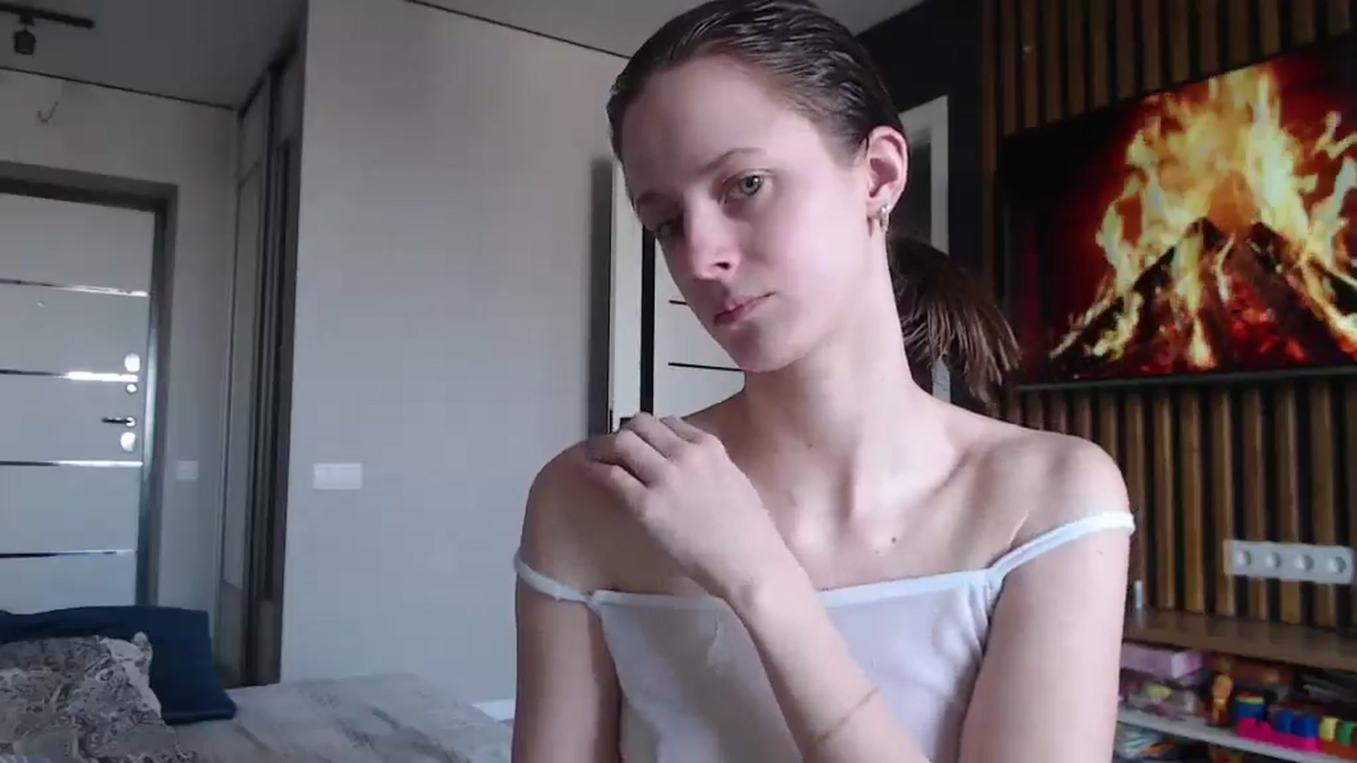 Gallery image thumbnail from mimiMILFal's myfreecams stream on, 03/30/2025, 11:16 image 11 of 20