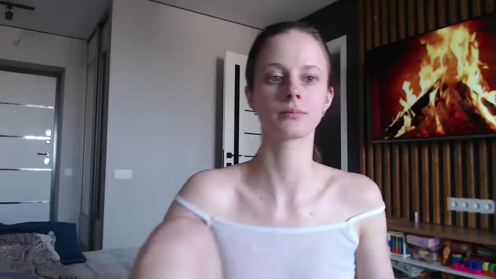 Gallery image thumbnail from mimiMILFal's myfreecams stream on, 03/30/2025, 11:16 image 14 of 20