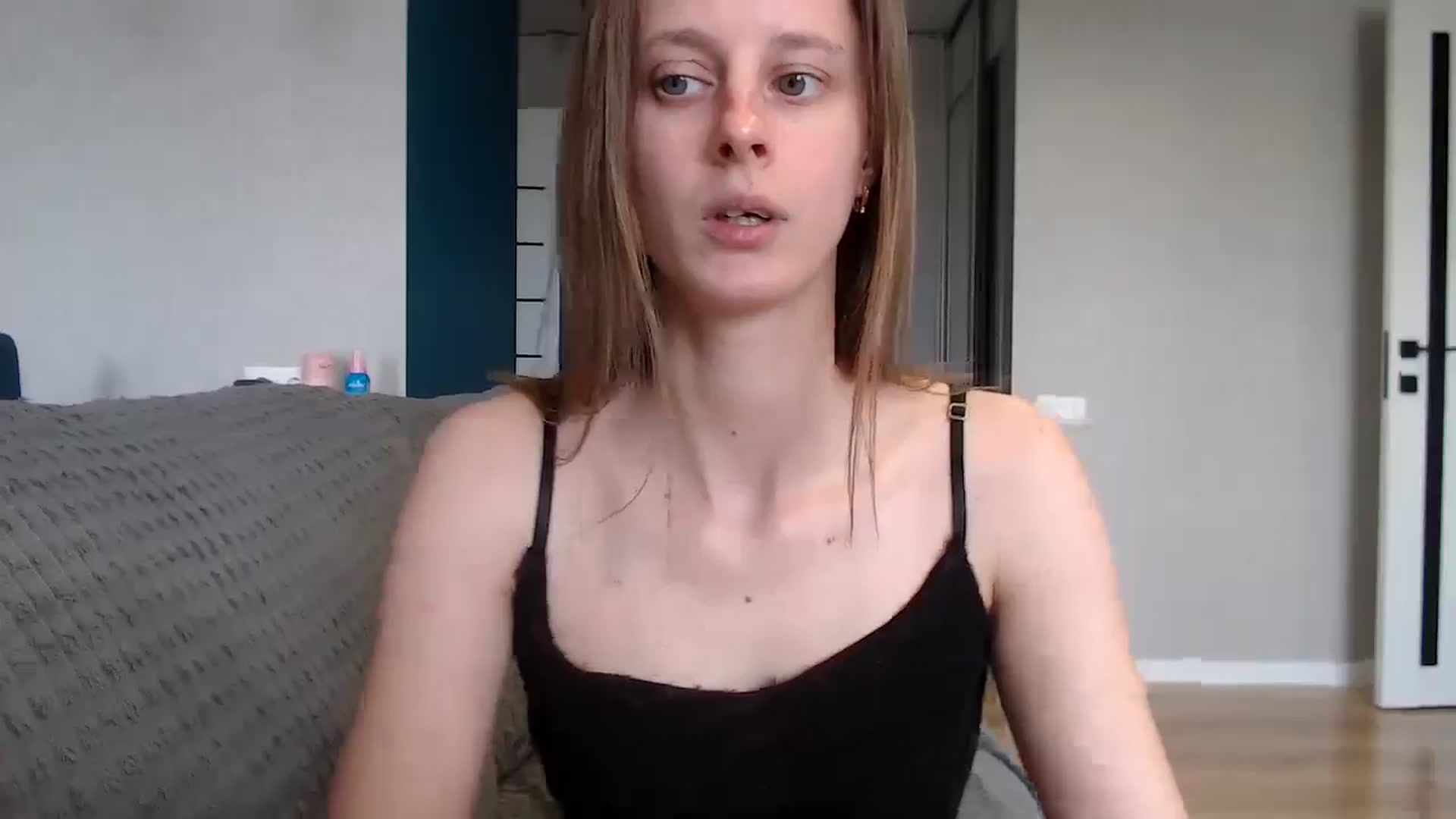 Gallery image thumbnail from mimiMILFal's myfreecams stream on, 05/25/2025, 09:51 image 7 of 20