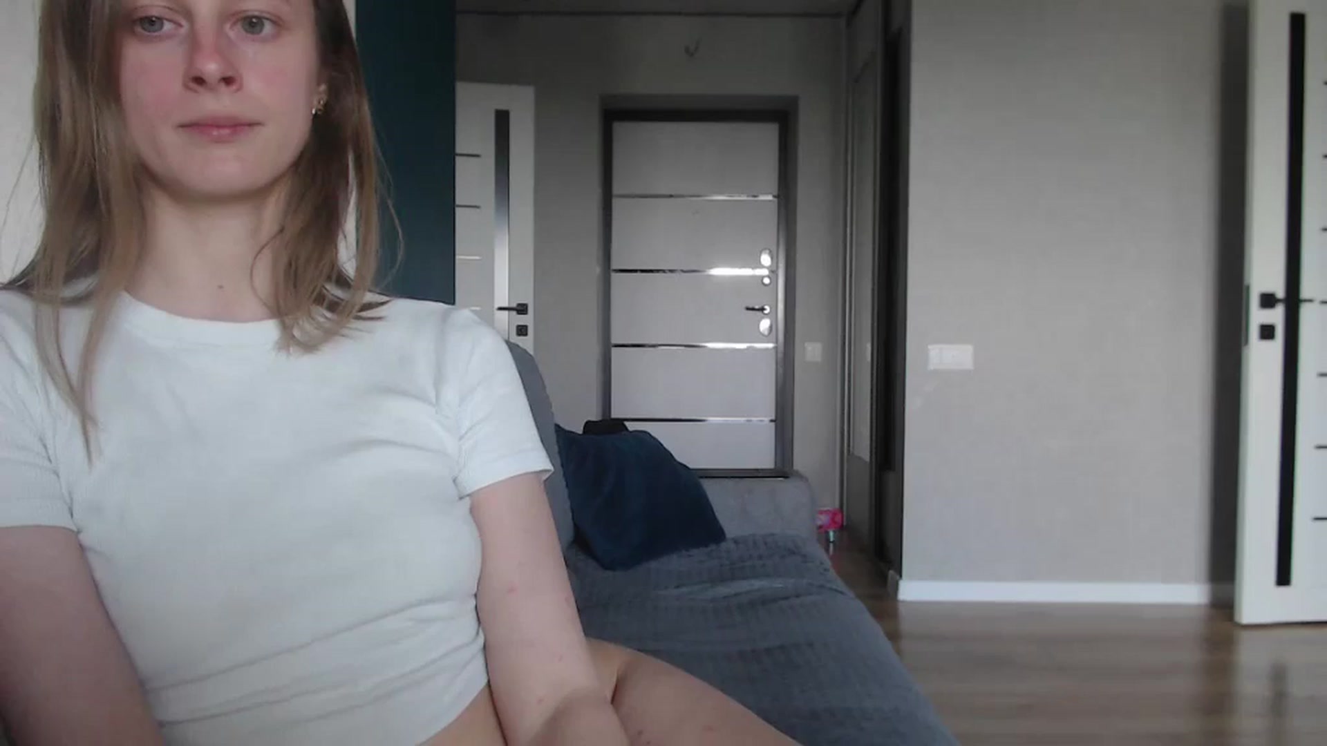 Gallery image thumbnail from mimiMILFal's myfreecams stream on, 06/14/2025, 14:00 image 5 of 20