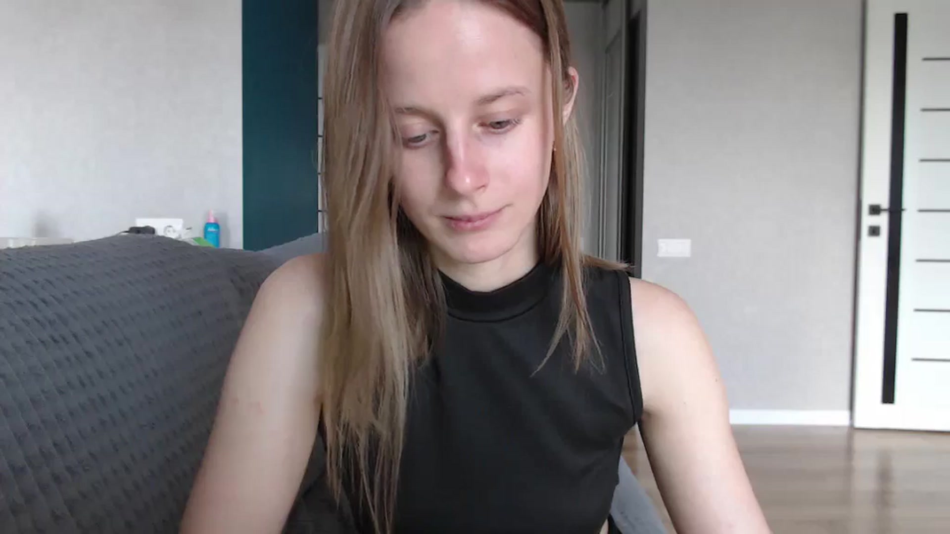 Gallery image thumbnail from mimiMILFal's myfreecams stream on, 06/18/2025, 12:07 image 10 of 20