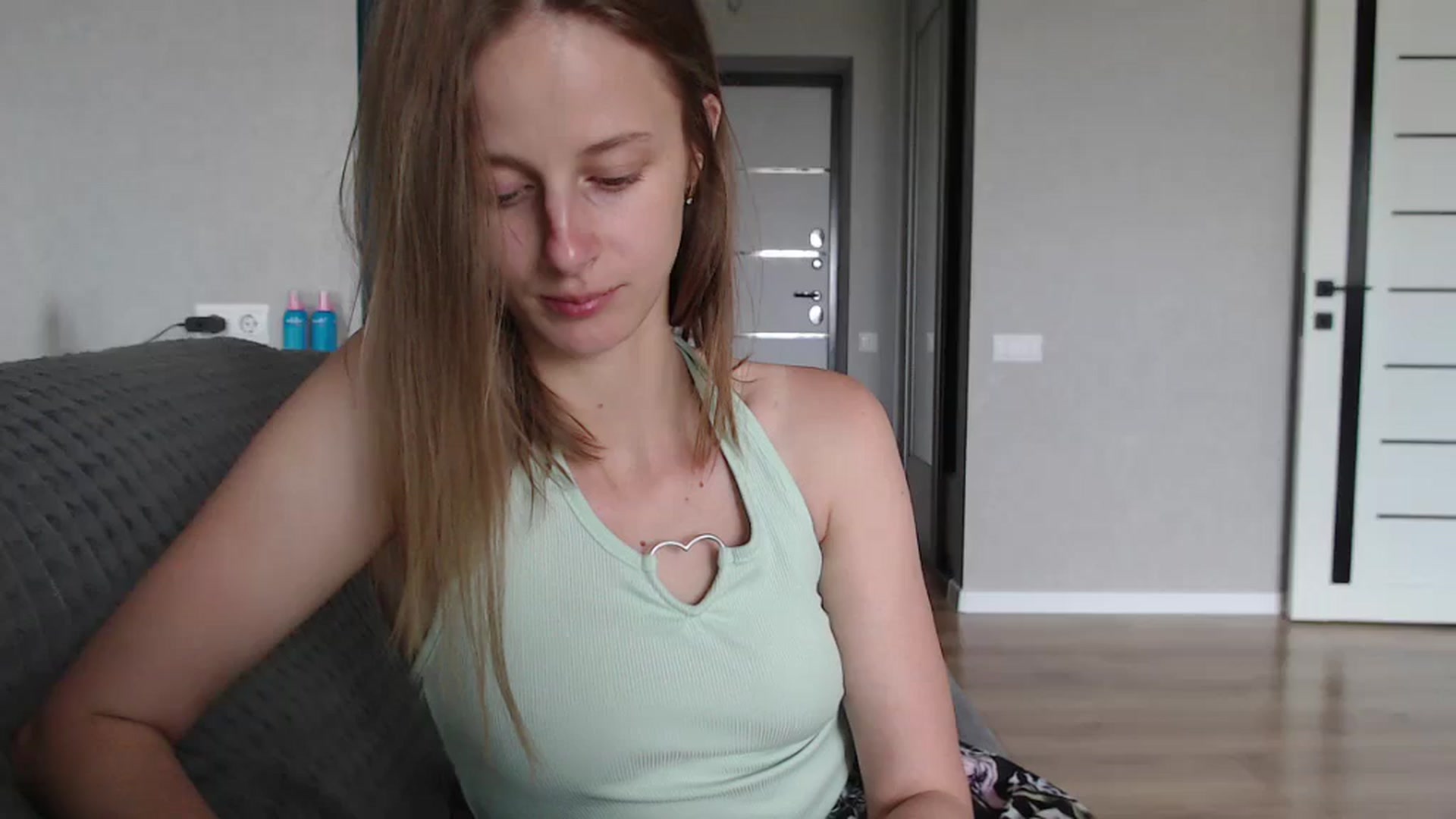 Gallery image thumbnail from mimiMILFal's myfreecams stream on, 07/14/2025, 13:30 image 3 of 20