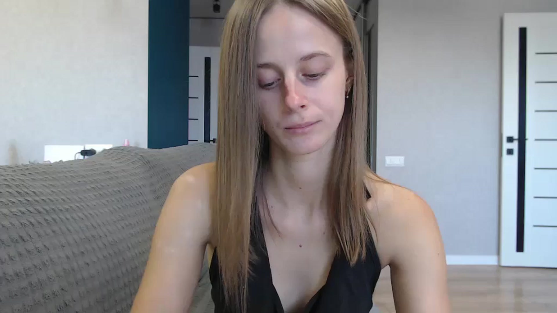 Gallery image thumbnail from mimiMILFal's myfreecams stream on, 10/02/2025, 09:17 image 5 of 20