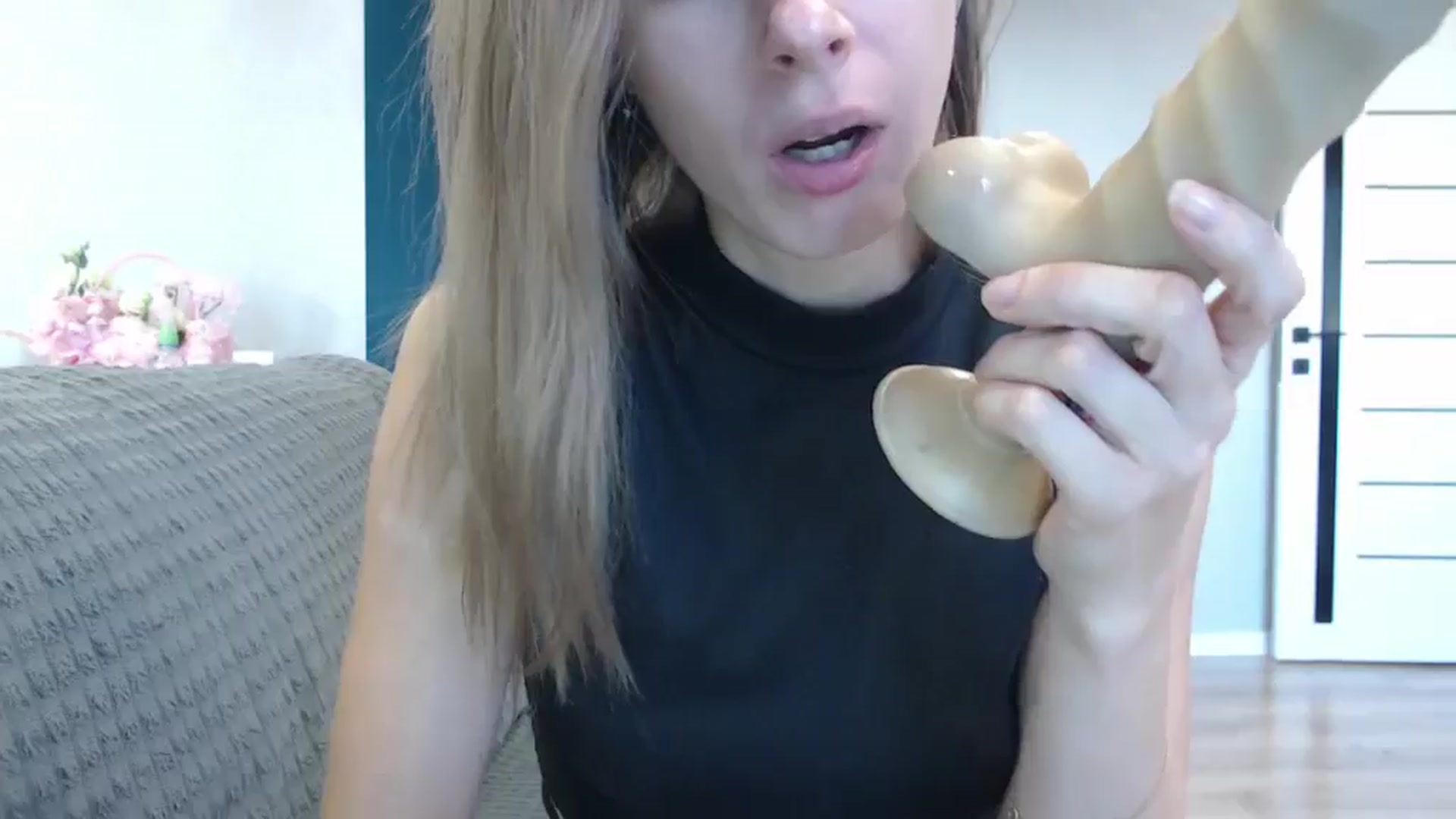 Gallery image thumbnail from mimiMILFal's myfreecams stream on, 10/09/2025, 12:36 image 5 of 20