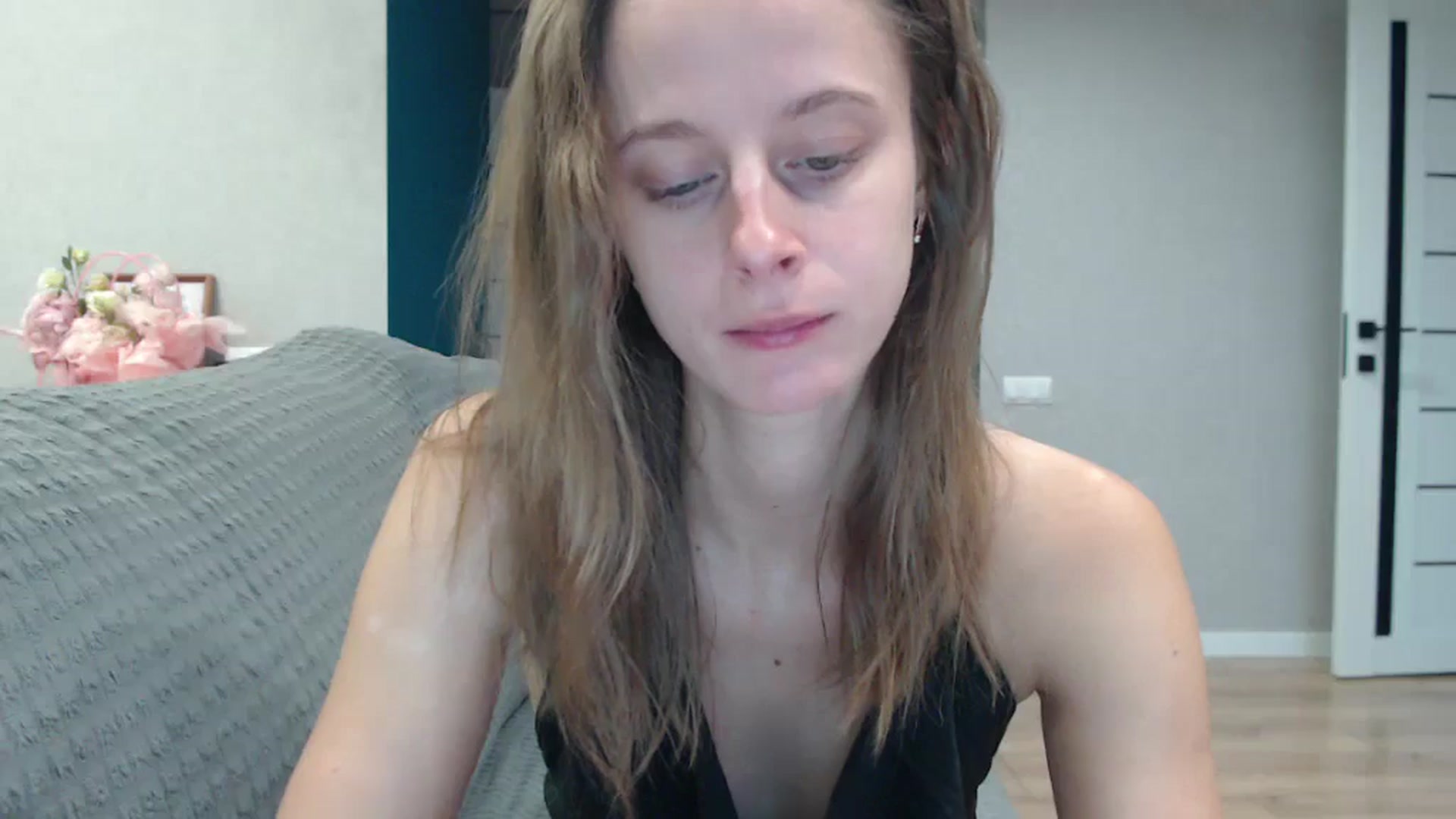 Gallery image thumbnail from mimiMILFal's myfreecams stream on, 10/12/2025, 13:43 image 11 of 20