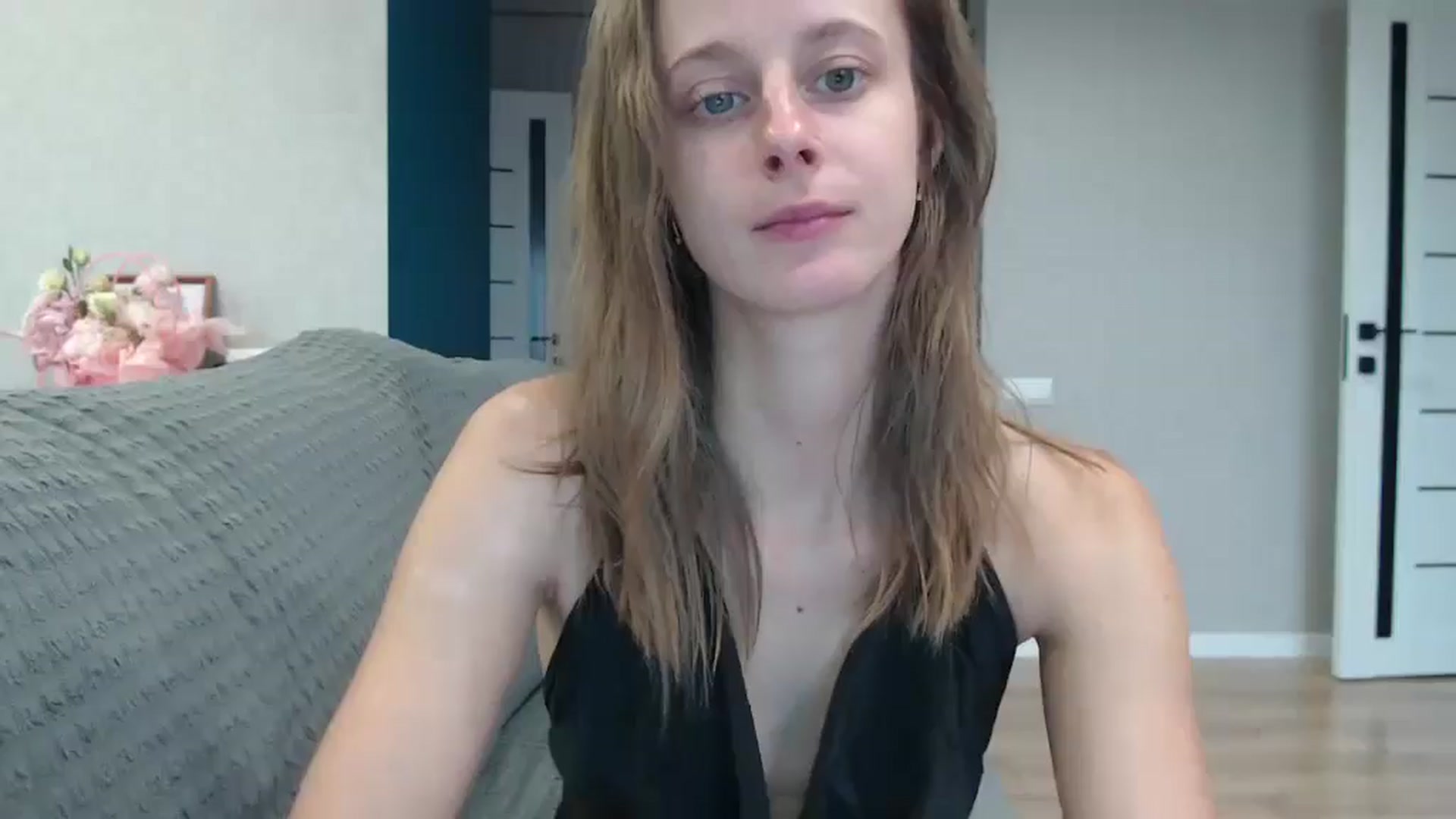 Gallery image thumbnail from mimiMILFal's myfreecams stream on, 10/12/2025, 13:43 image 1 of 20