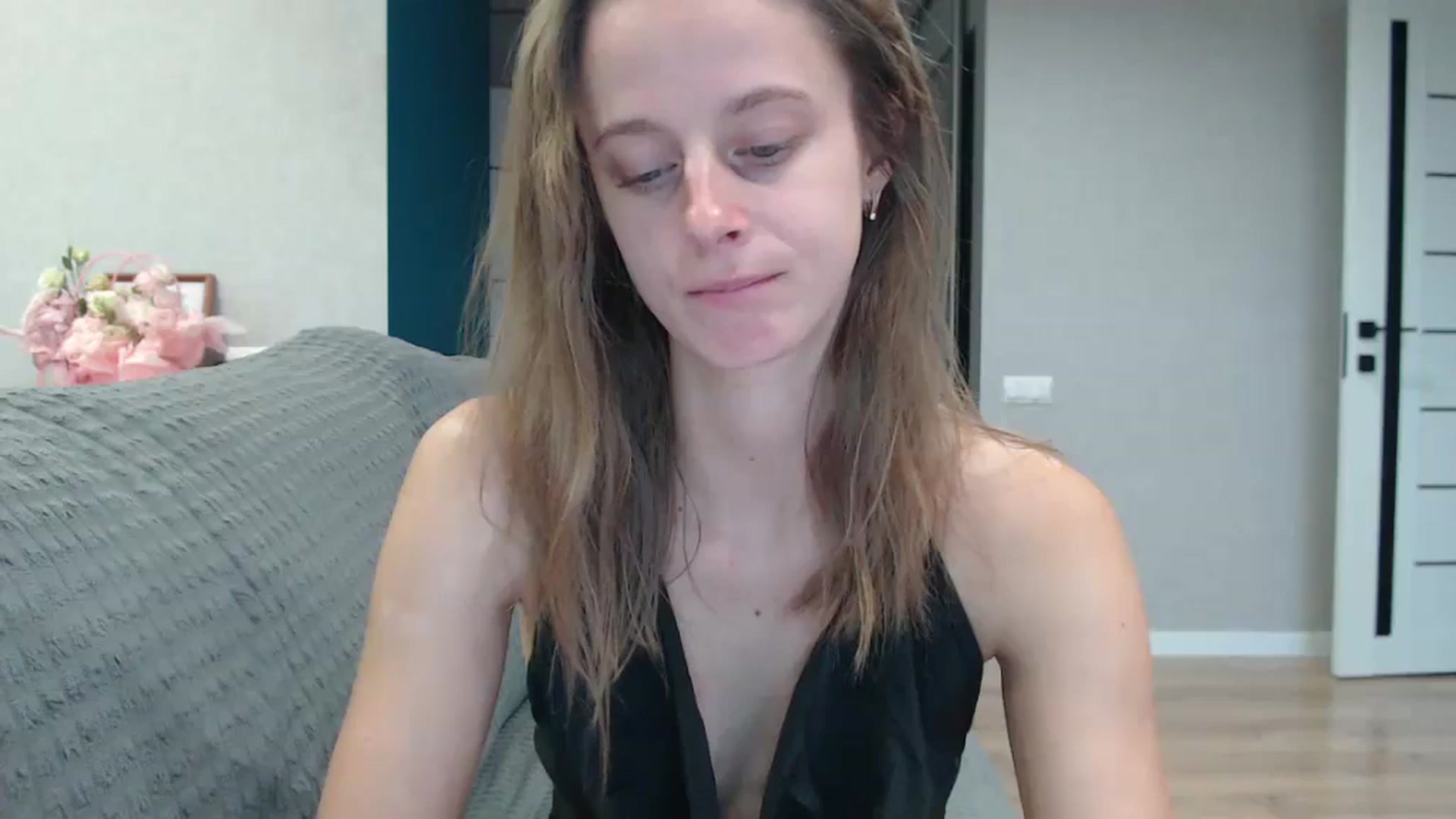 Gallery image thumbnail from mimiMILFal's myfreecams stream on, 10/12/2025, 13:43 image 5 of 20
