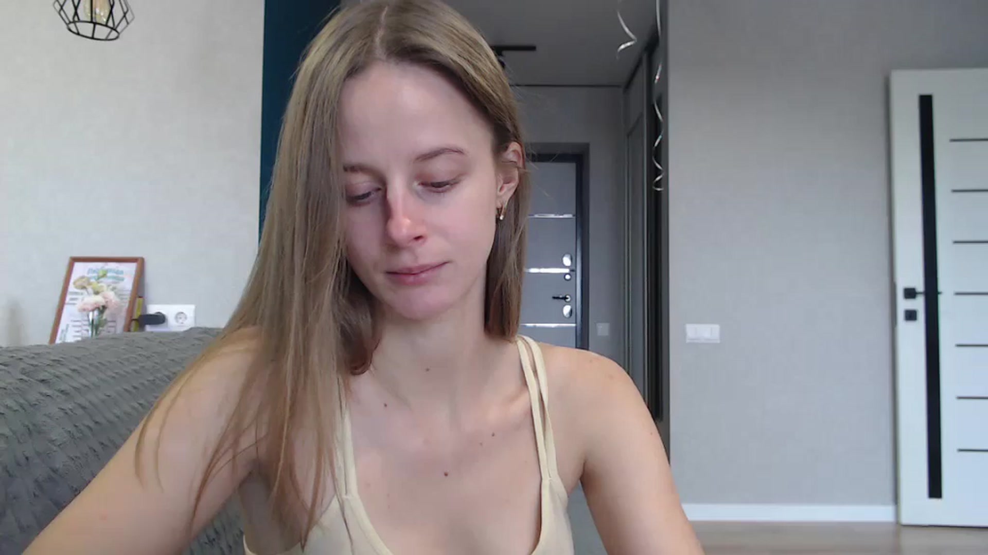 Gallery image thumbnail from mimiMILFal's myfreecams stream on, 10/16/2025, 10:31 image 8 of 20