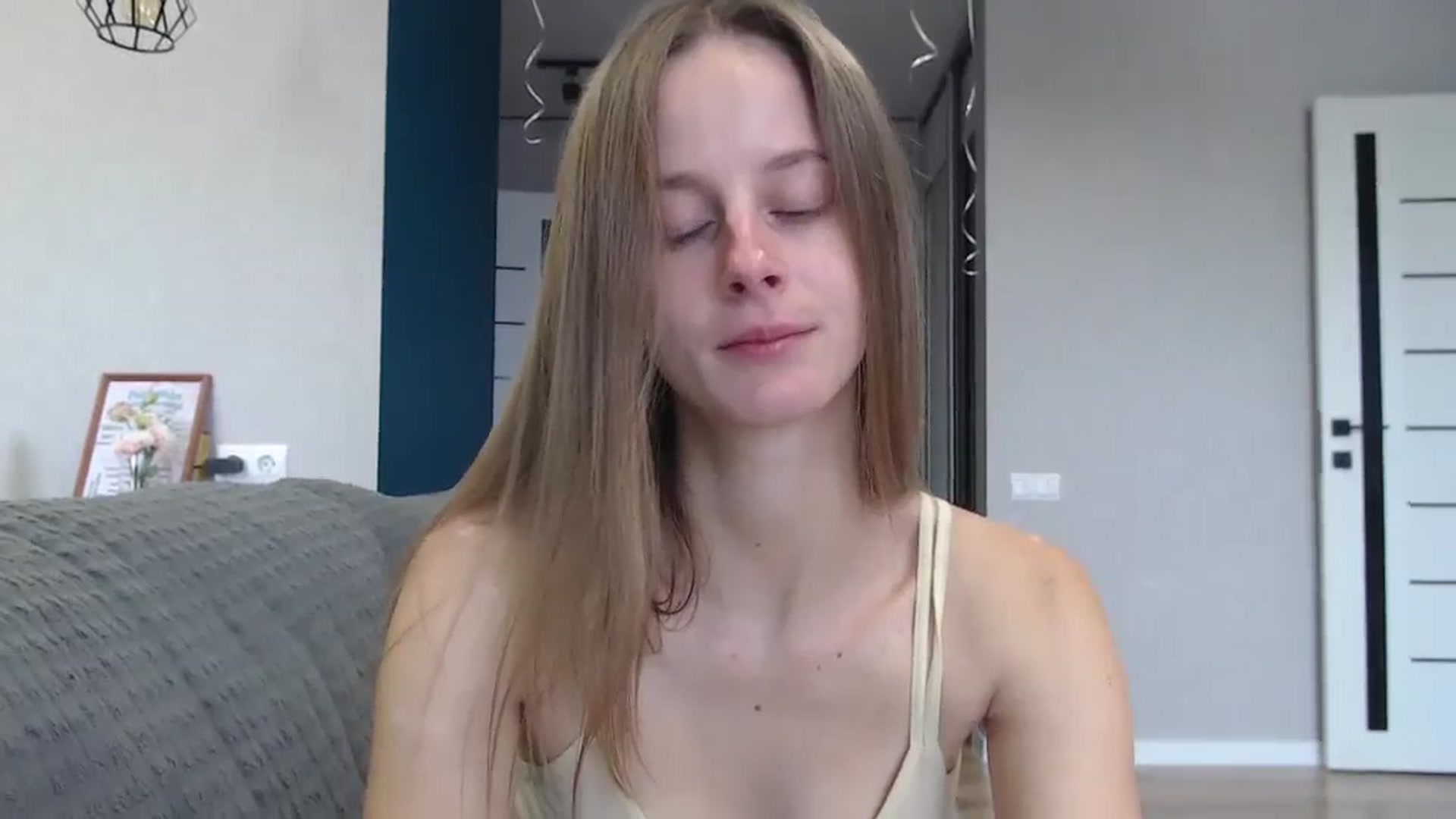 Gallery image thumbnail from mimiMILFal's myfreecams stream on, 10/16/2025, 10:31 image 2 of 20