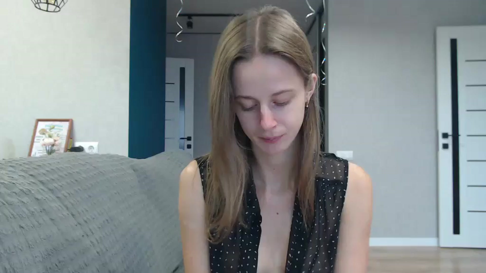 Gallery image thumbnail from mimiMILFal's myfreecams stream on, 10/17/2025, 12:26 image 15 of 20