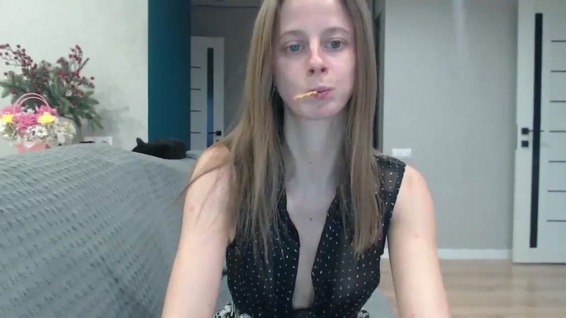 Gallery image thumbnail from mimiMILFal's myfreecams stream on, 12/02/2025, 12:27 image 15 of 20