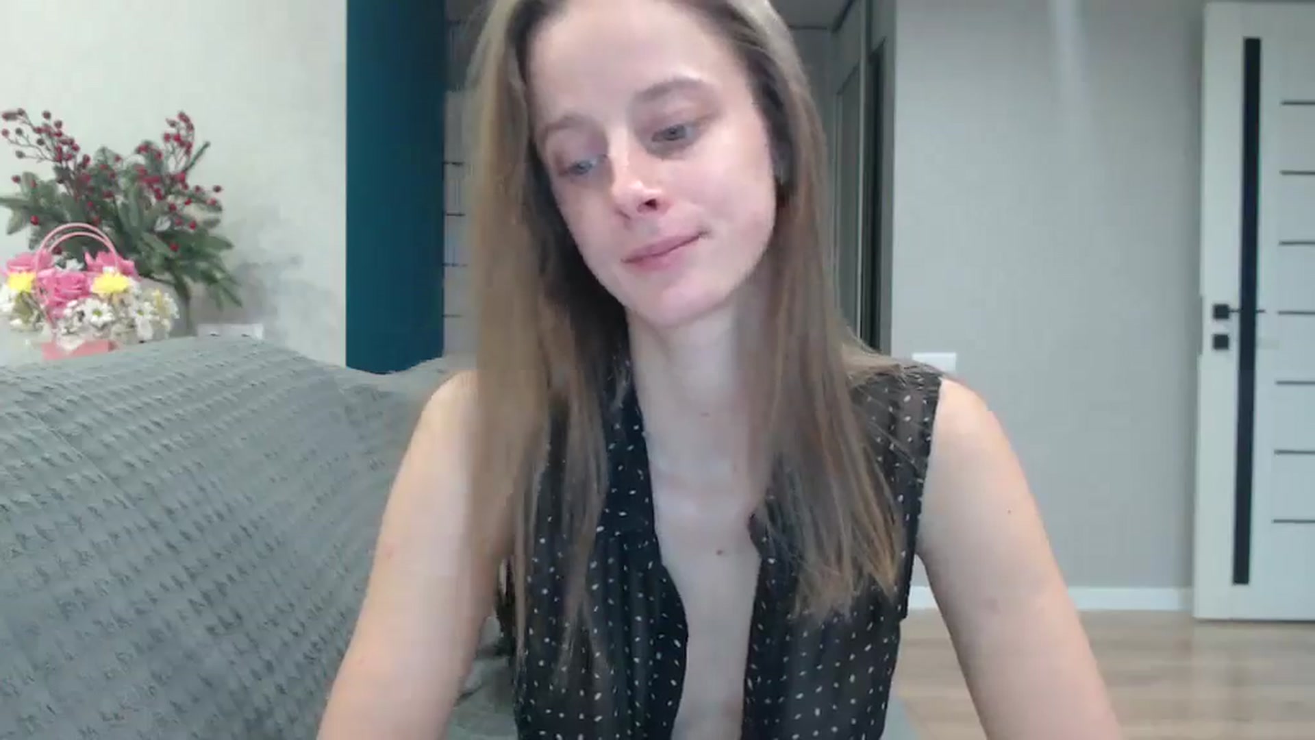 Gallery image thumbnail from mimiMILFal's myfreecams stream on, 12/02/2025, 12:27 image 8 of 20