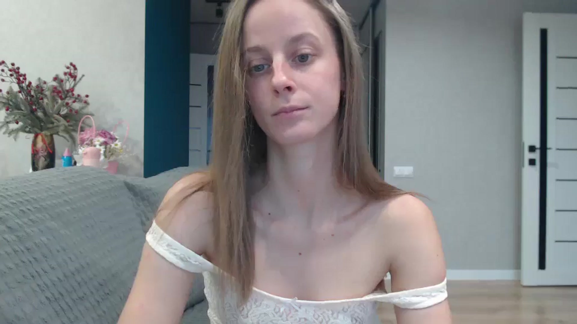 Gallery image thumbnail from mimiMILFal's myfreecams stream on, 12/12/2025, 11:06 image 9 of 20