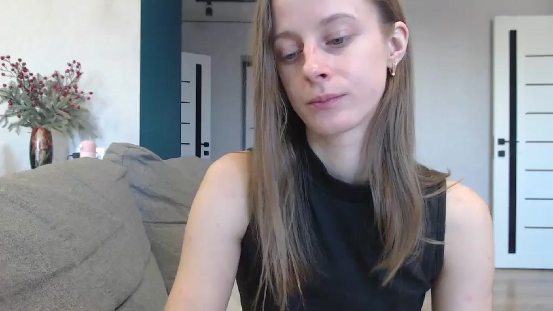 Gallery image thumbnail from mimiMILFal's myfreecams stream on, 12/15/2025, 09:53 image 6 of 20