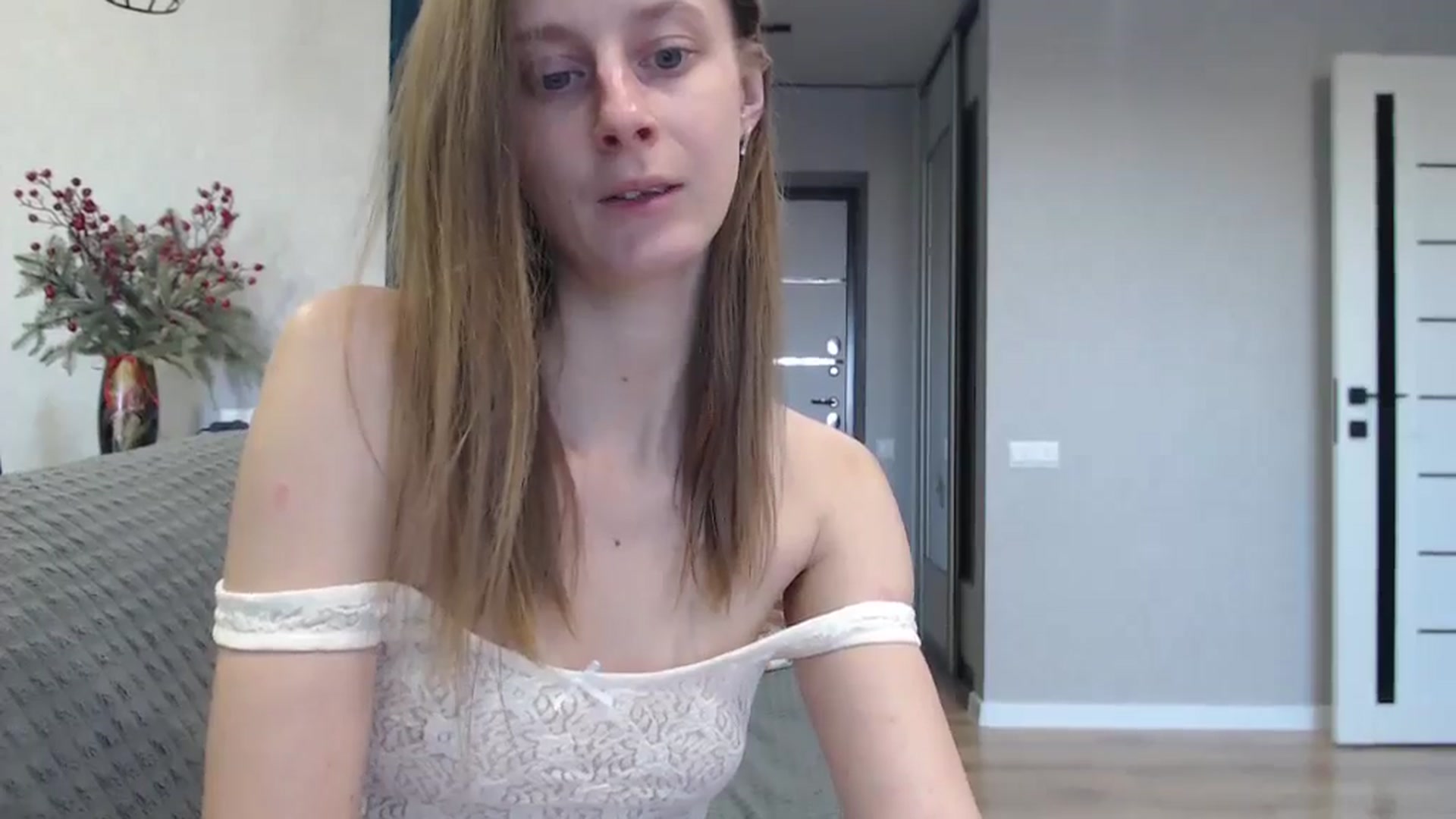 Gallery image thumbnail from mimiMILFal's myfreecams stream on, 12/16/2025, 12:35 image 4 of 20