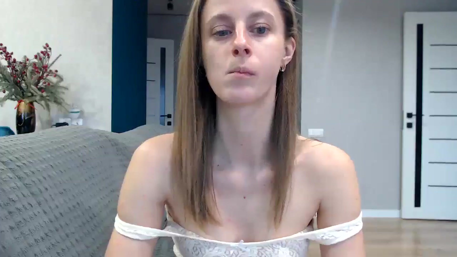 Gallery image thumbnail from mimiMILFal's myfreecams stream on, 12/18/2025, 10:38 image 4 of 20