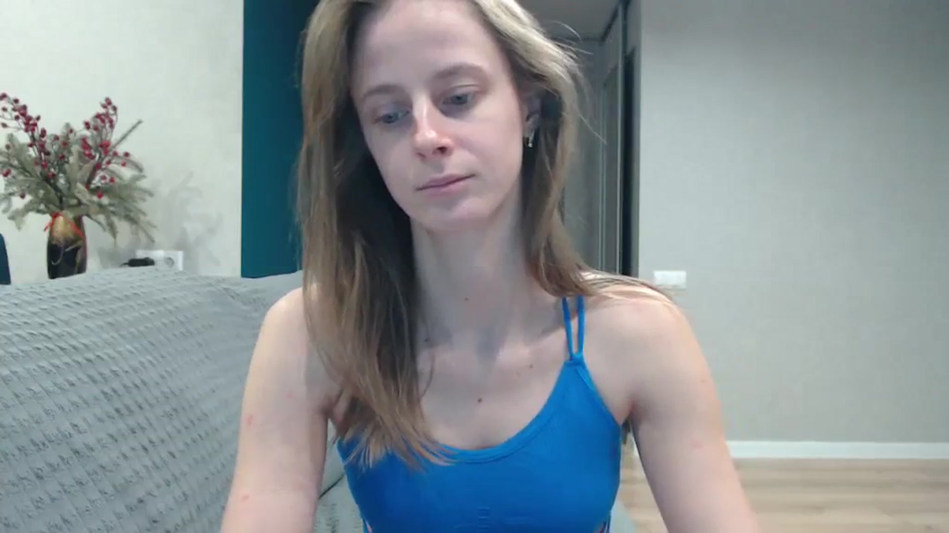 Gallery image thumbnail from mimiMILFal's myfreecams stream on, 12/22/2025, 13:37 image 12 of 20